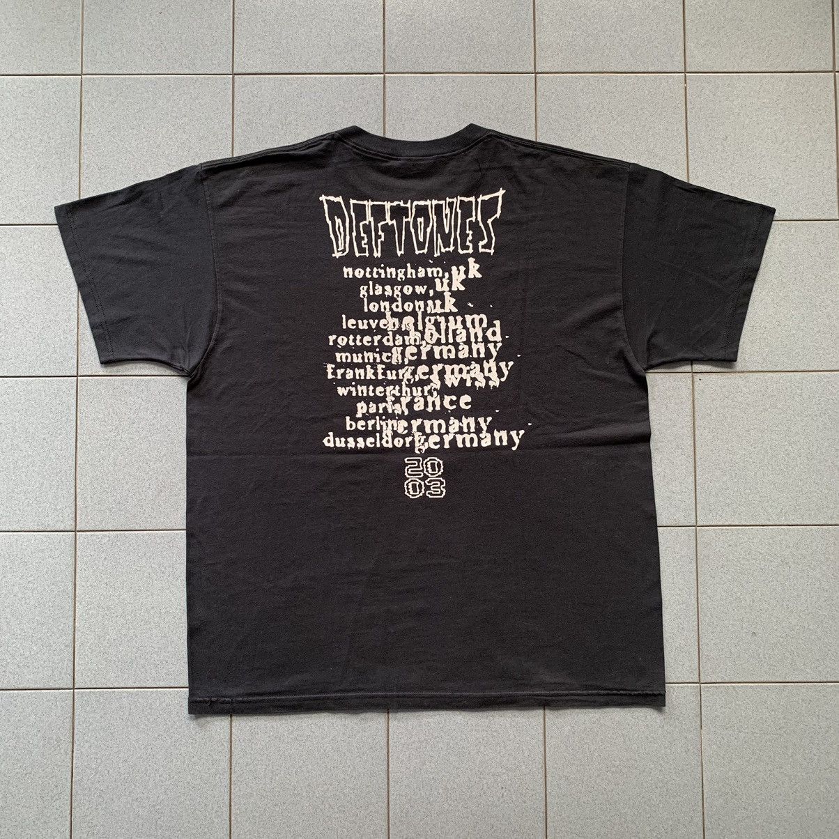 Band Tees Vintage 2003 Deftones Band Tour Tee Size US XL / EU 56 / 4 - 4 Thumbnail