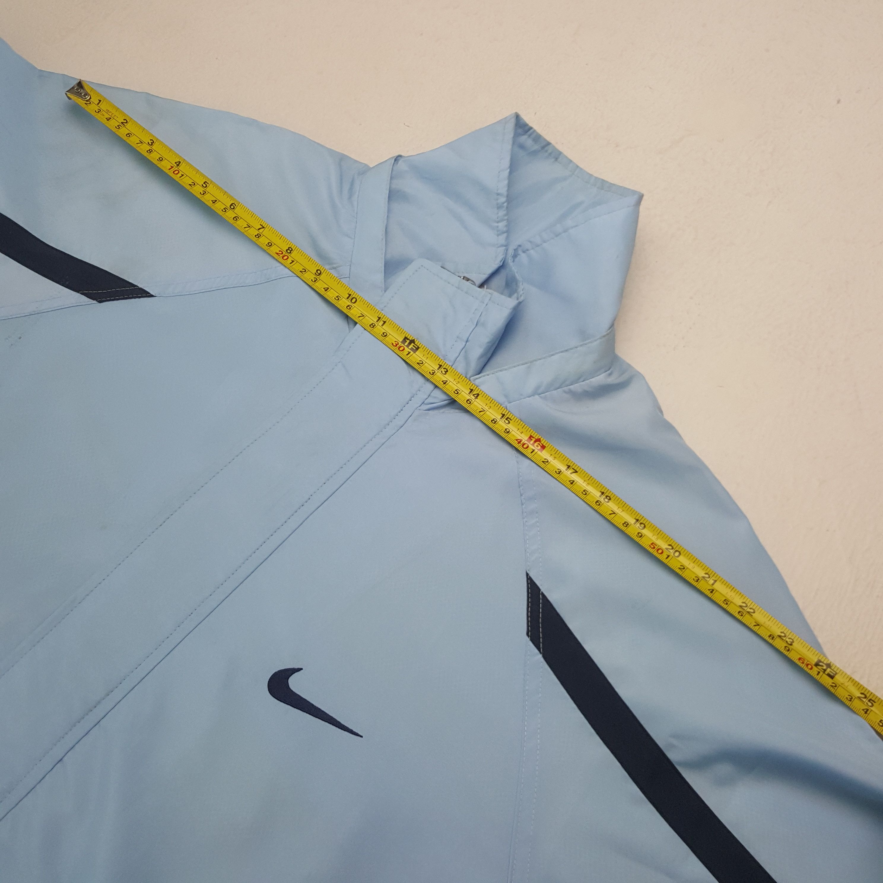 Nike Vintage Nike Swoosh Windbreaker Jacket Size US XL / EU 56 / 4 - 6 Thumbnail