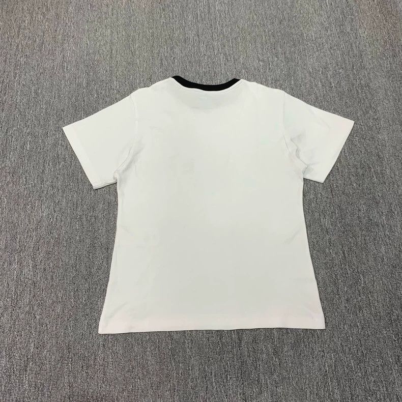 Louis Vuitton Louis Vuitton White Valentine limited love lipstick logo c Size S / US 4 / IT 40 - 2 Thumbnail