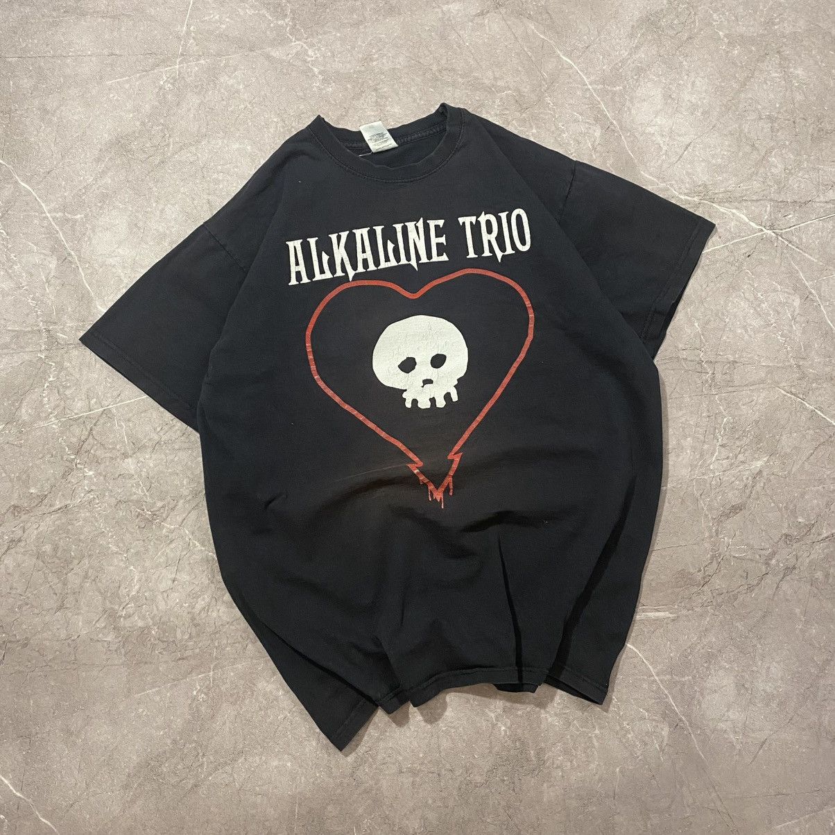 VINTAGE ALKALINE TRIO BIG LOGO TEE FADED 00s