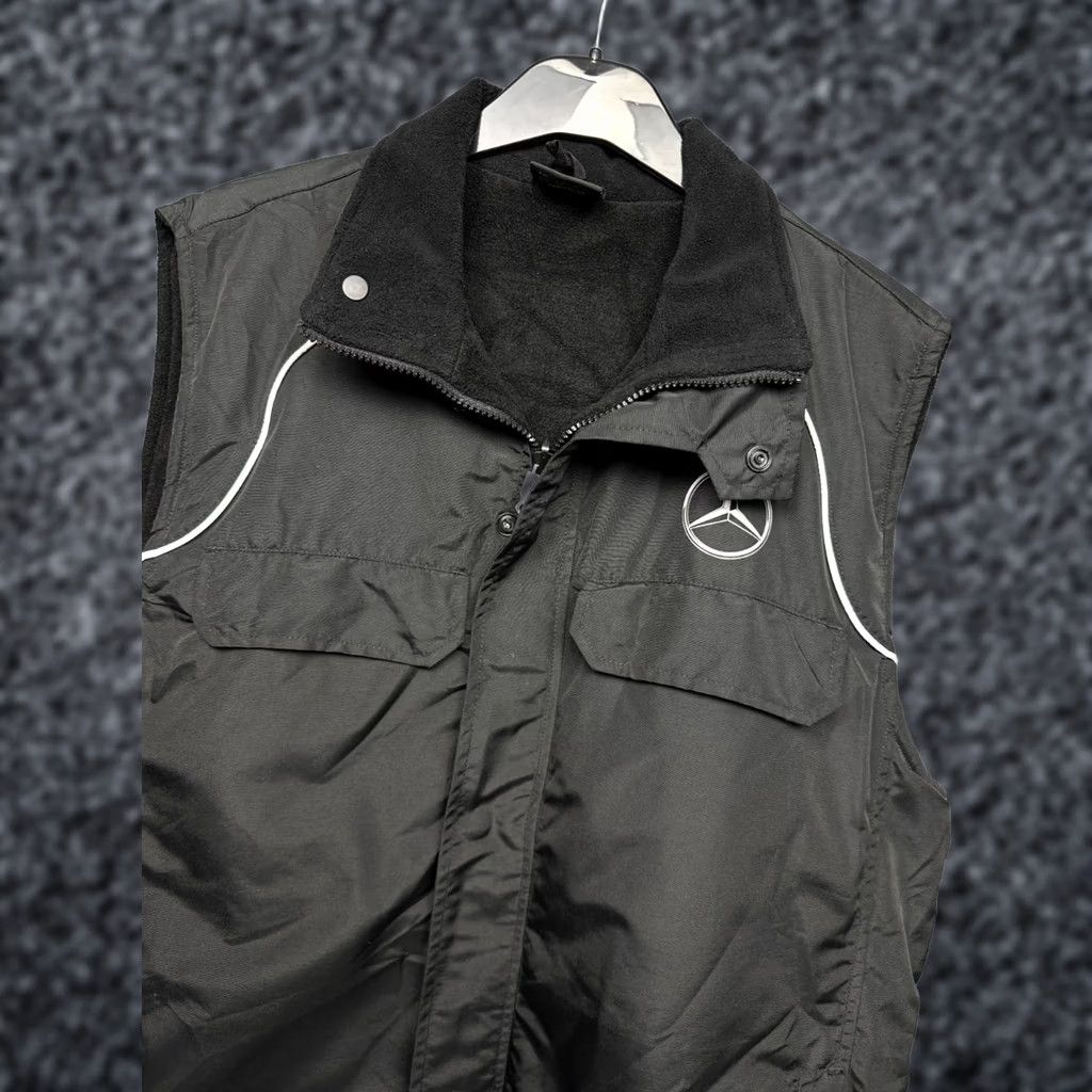 Mercedes-Benz Mercedes-Benz Mens Vest Windbreaker Category: Vest XL Black Logo Size US XL / EU 56 / 4 - 1 Thumbnail