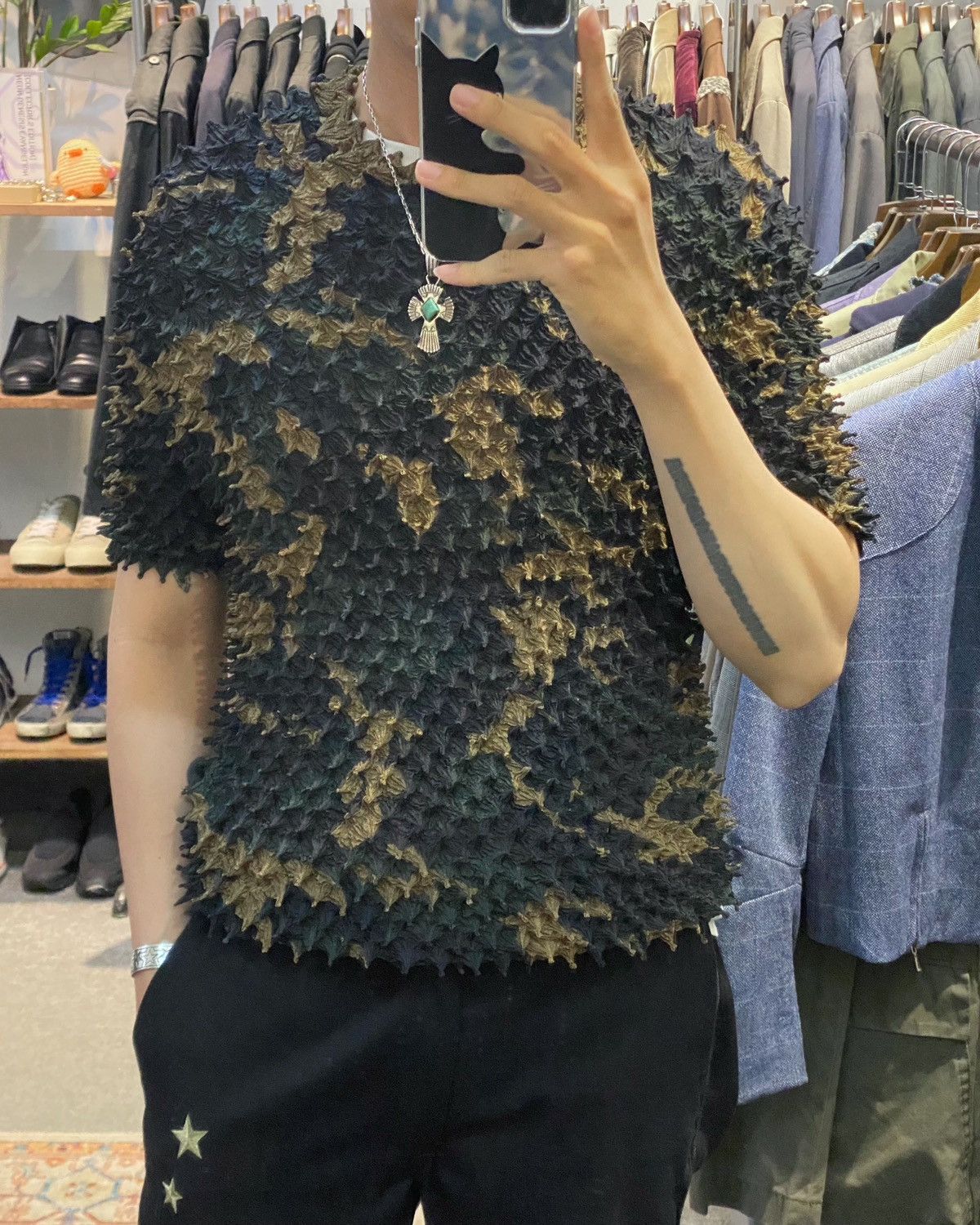 Doublet 04/18 Doublet SHIBORI Camo Size US XL / EU 56 / 4 - 6 Thumbnail