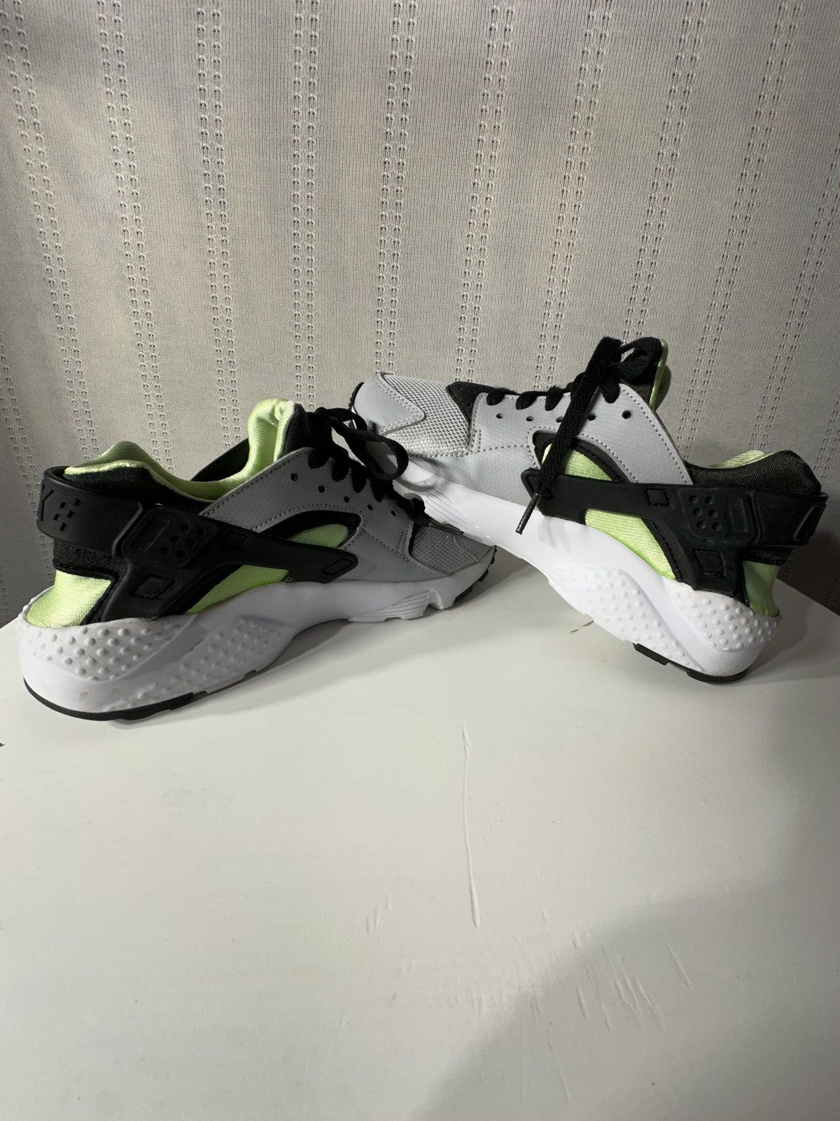 Nike Nike Air Huarache Wolf Grey Electric Green (GS Size US 8 / IT 38 - 5 Thumbnail