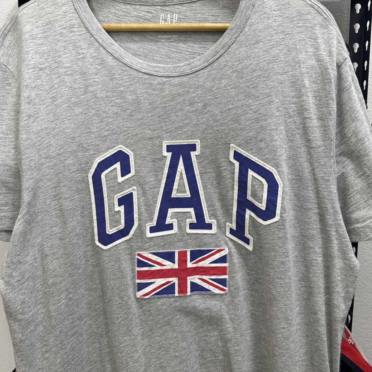 Gap × Other Gap UK Flag tees Size US L / EU 52-54 / 3 - 2 Thumbnail