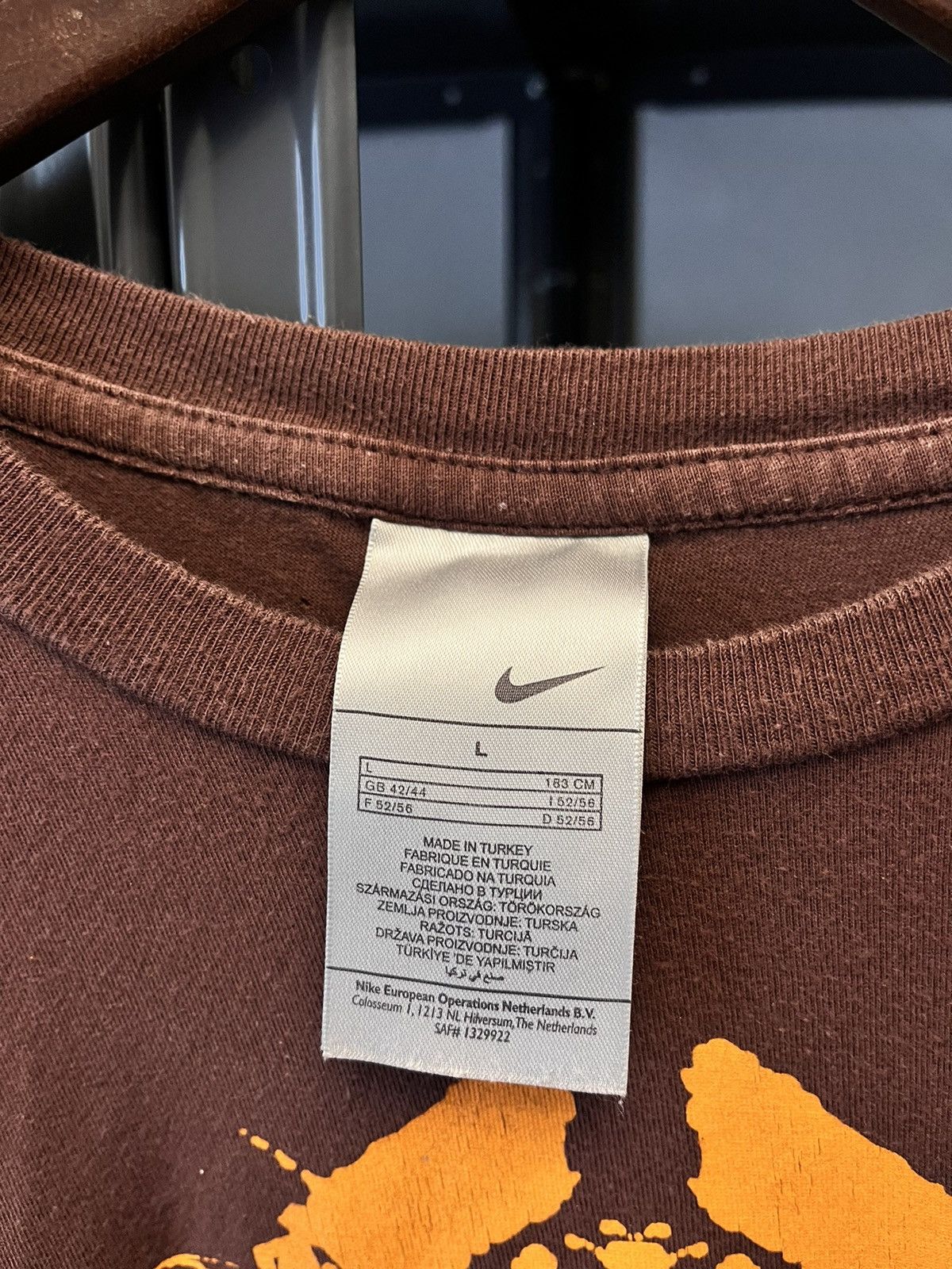 Nike Vintage Nike Logo T-shirt Size US L / EU 52-54 / 3 - 3 Thumbnail