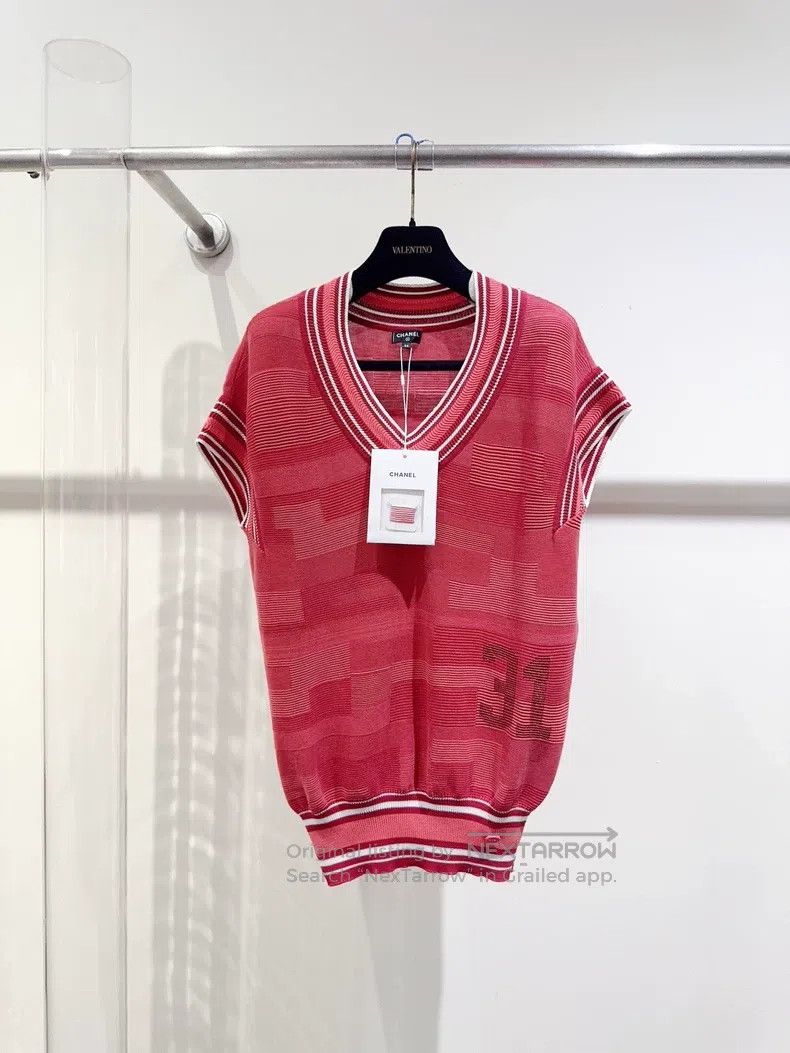 Chanel Chanel Red short sleeves Size XXS / US 00 / IT 34 - 1 Thumbnail