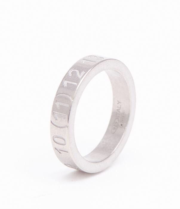 Maison Margiela o1bcso1str0526 Size: OS / Number Reference Ring in Silver Size ONE SIZE - 3 Thumbnail