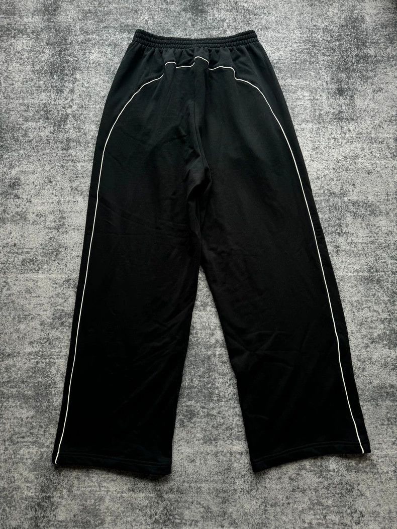 Balenciaga Balenciaga Balenciaga Manchester United Knit Pants -2507 Size US 30 / EU 46 - 2 Thumbnail