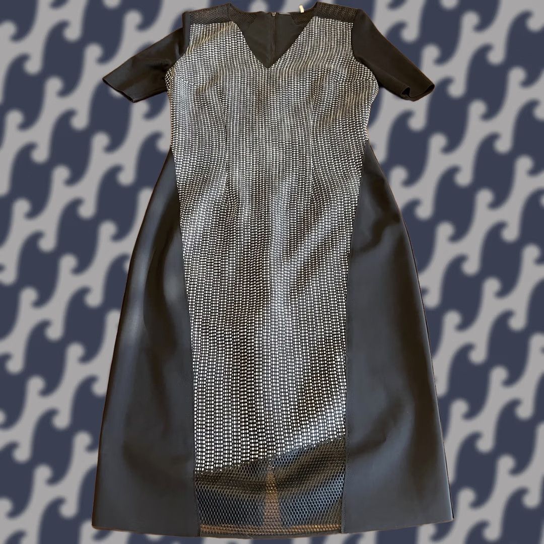Elie Tahari Elie Tahari Sheath Dress Black V-Neck Knee-Length Full Zip Short Sleeve Women 6 Designer Modern Mixed Media Pattern Block Fully Lined Zip Back Size M / US 6-8 / IT 42-44 - 1 Thumbnail