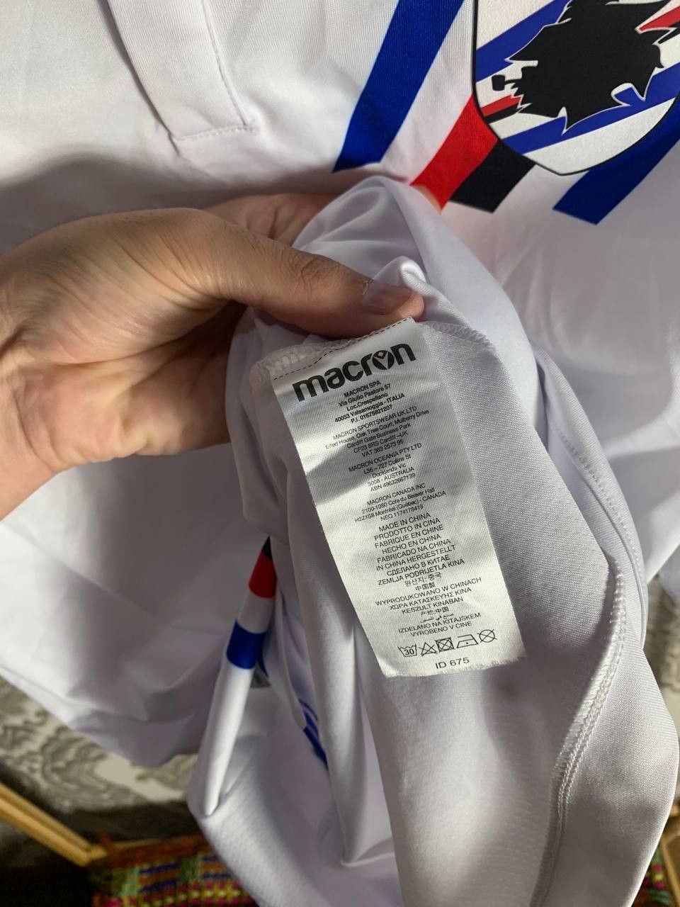Vintage Macron FC Sampdoria Italy Retro Soccer Jersey Y2K 90s Size US XXL / EU 58 / 5 - 6 Thumbnail