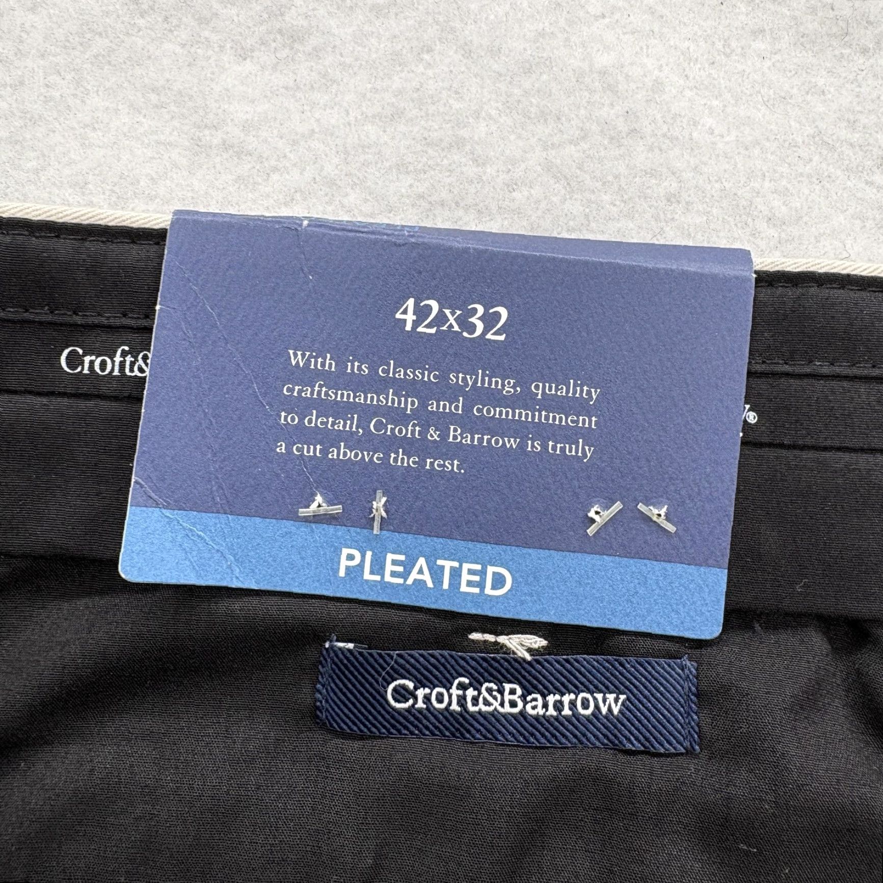 Croft & Barrow Croft & Barrow Easy-Care Khaki Chino Pants Mens 42x32 Beige Classic Fit Pleated Size US 42 / EU 58 - 6 Thumbnail