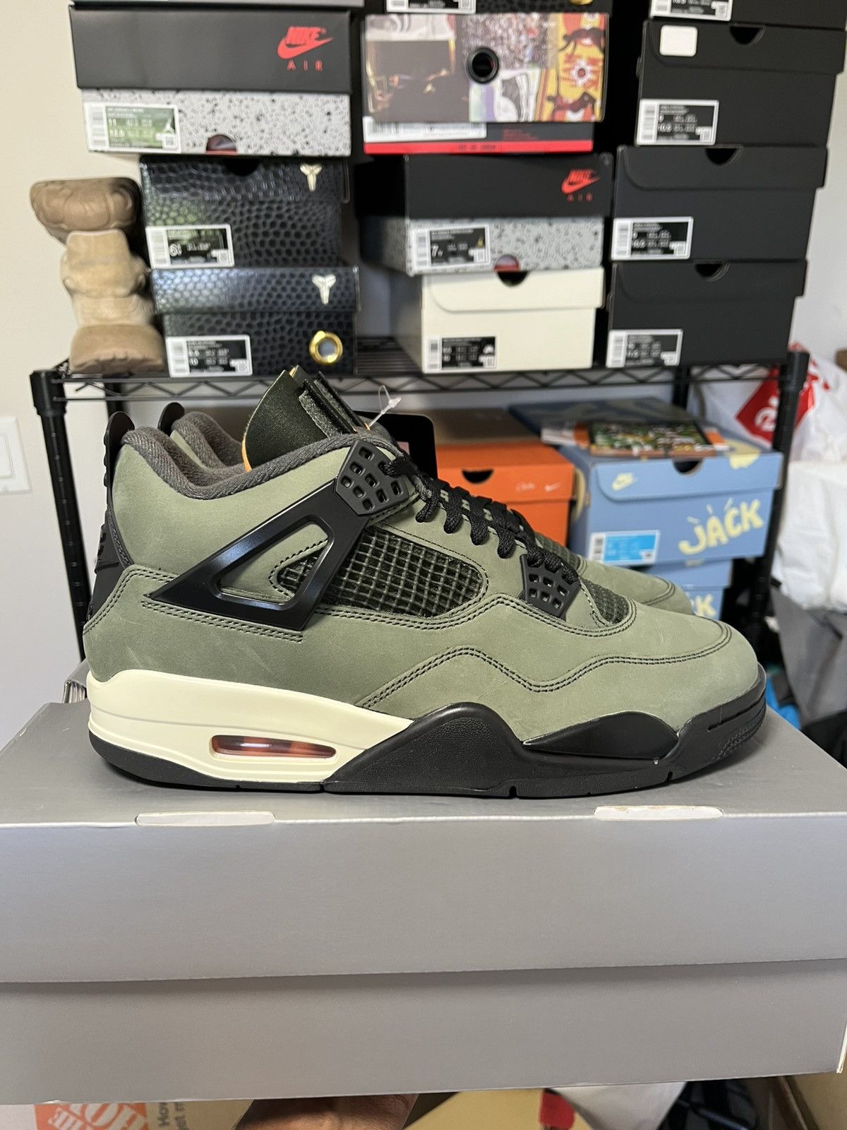 Jordan Brand × Undefeated Undefeated Jordan 4 2025 Size US 10 / EU 43 - 1 Thumbnail