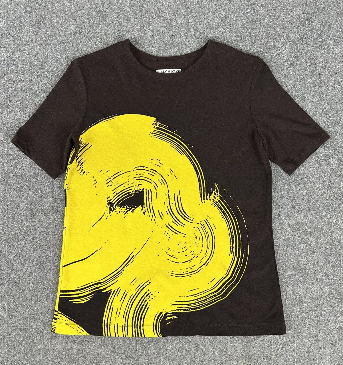 Issey Miyake Issey Miyake - RTW Fall 2022 - Printed Graphics Crewneck Tee Size US M / EU 48-50 / 2 - 1 Thumbnail