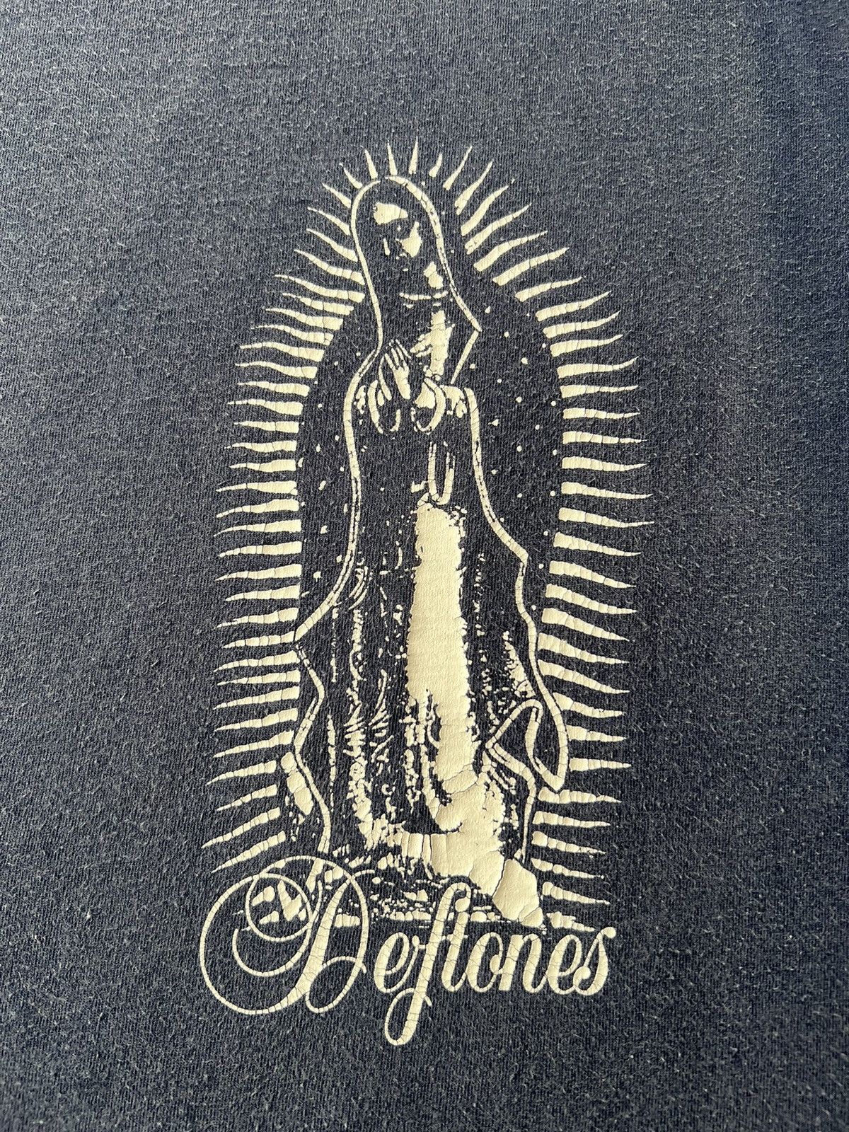 Band Tees Vintage 2000s Deftones Virgin Mary Y2k Faded Navy T-shirt Size US M / EU 48-50 / 2 - 7 Thumbnail