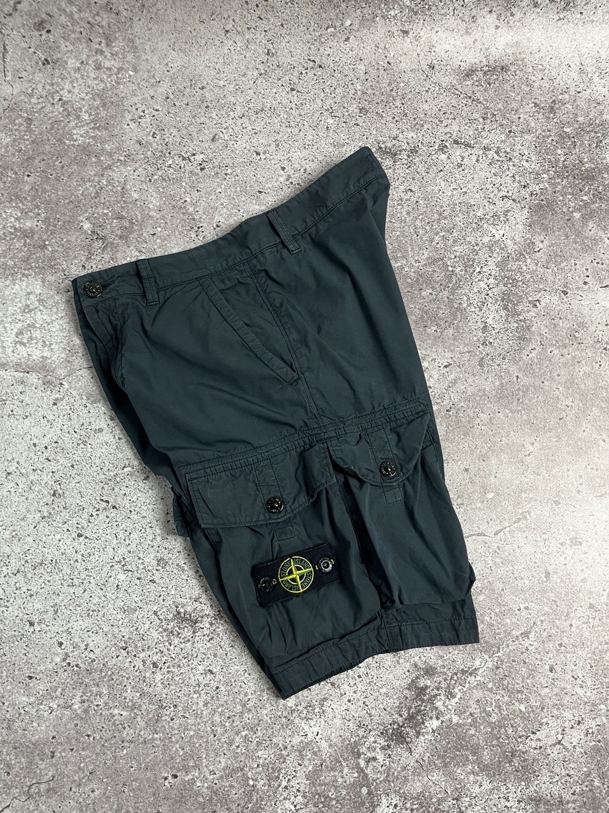 Stone Island Stone Island Junior A10 Garment Dyed Bermuda Cargo Shorts Size US 26 / EU 42 - 3 Thumbnail