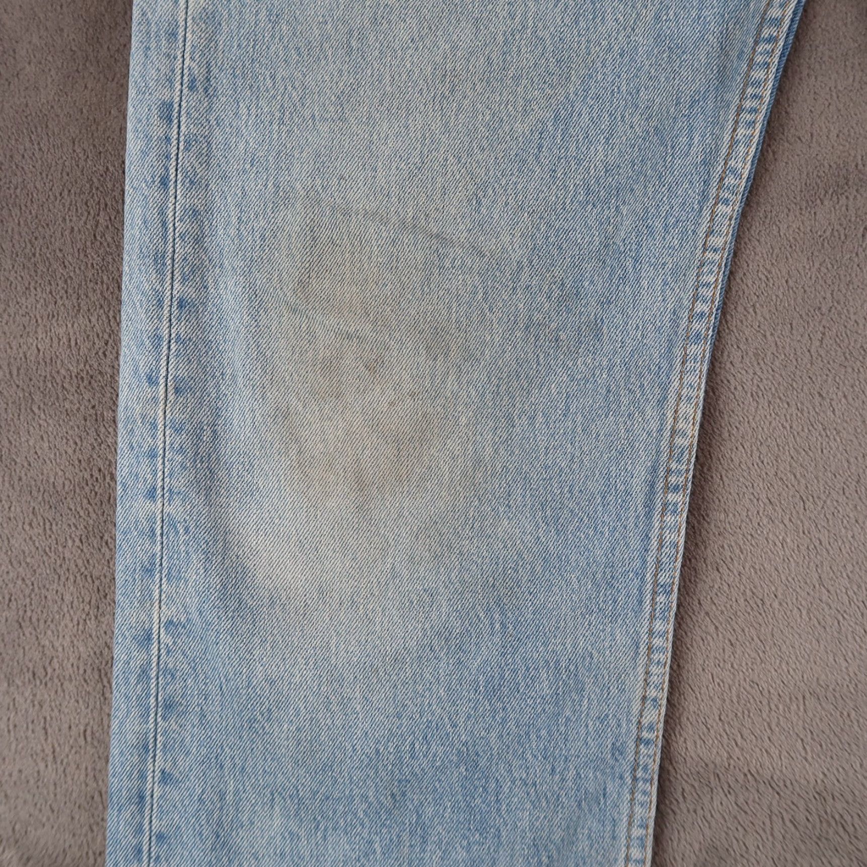 Levi's VINTAGE Levi's 501 Jeans 36x32 (33x30.5) Blue Denim Mens USA - 5-Pocket Button Closure Distressed Regular Fit 90s 501 Series Size US 36 / EU 52 - 4 Thumbnail