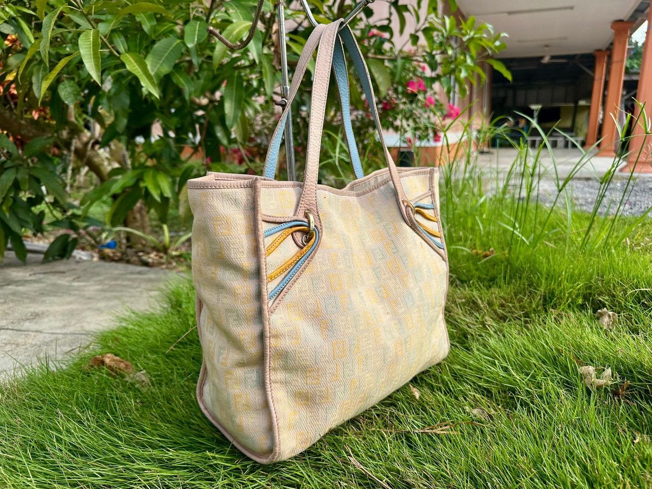 Fendi Authentic Fendi Zucchino Vitello Multicolour Shopping Tote Size ONE SIZE - 2 Thumbnail
