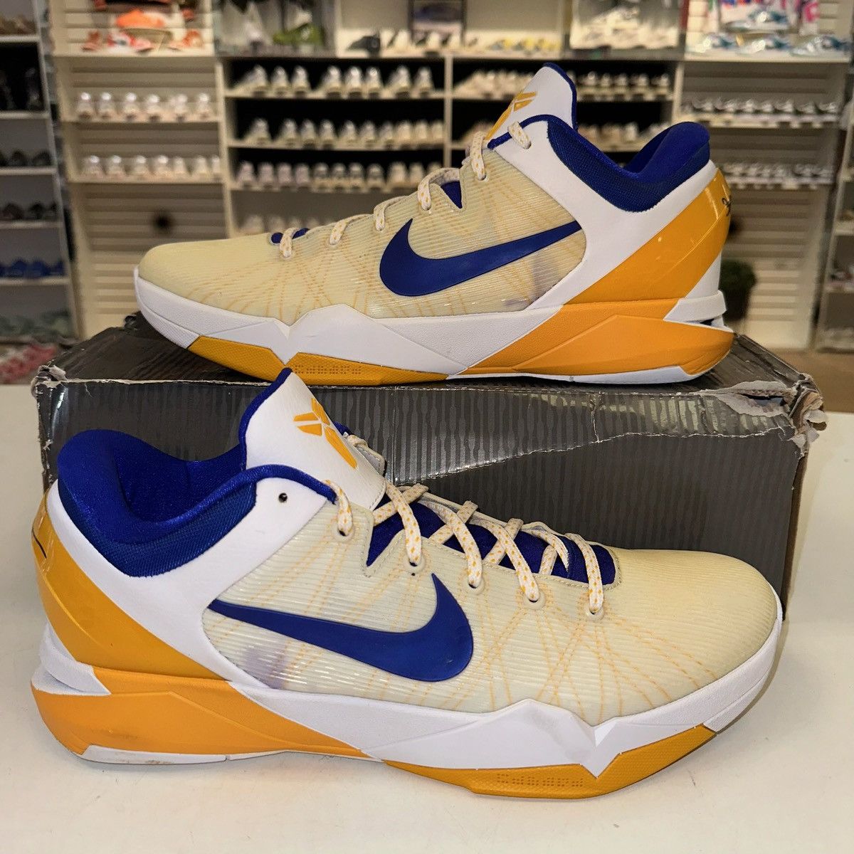 Nike Size 13 - Nike Zoom Kobe 7 System 'Lakers' - 488371 101 Size US 13 / EU 46 - 1 Thumbnail