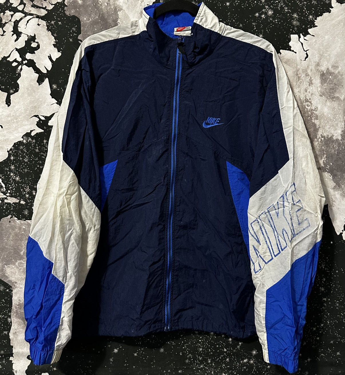 Nike Nike Logo Full Zip Windbreaker Jacket Size US L / EU 52-54 / 3 - 1 Thumbnail