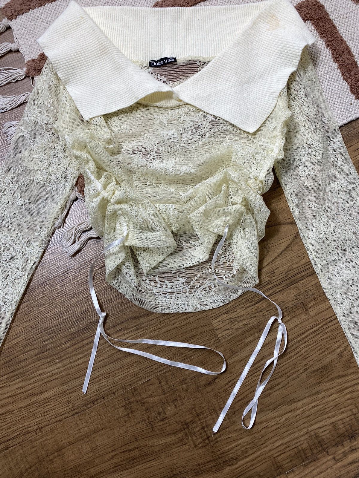 Vintage ISSEY MIYAKE STYLE MESH GUIPURE ON PUFFS LONGSLEEVE Size S / US 4 / IT 40 - 3 Thumbnail