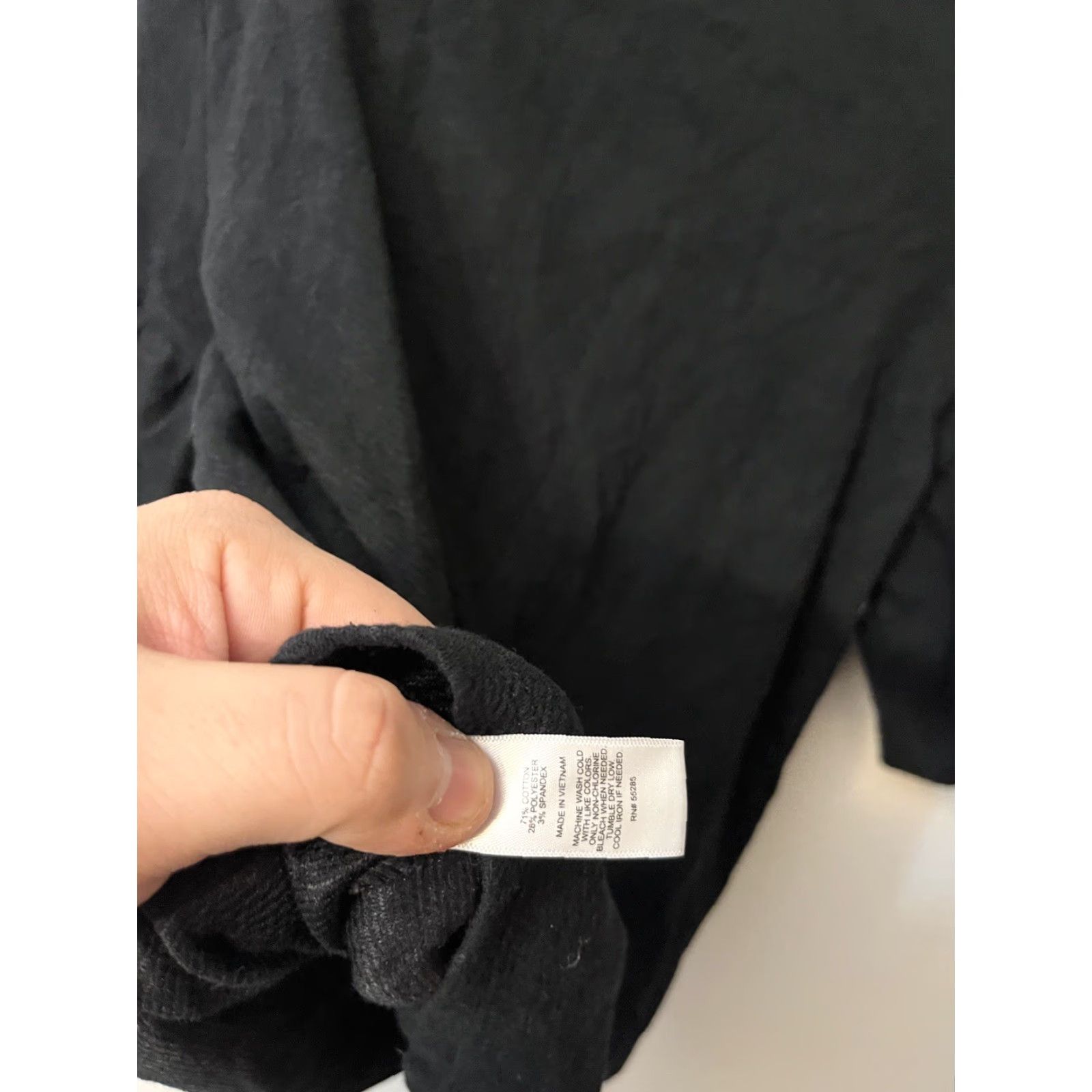 Express VINTAGE Express Black Puff Sleeve Textured Top Women’s M Short Sleeve Size M / US 6-8 / IT 42-44 - 4 Thumbnail