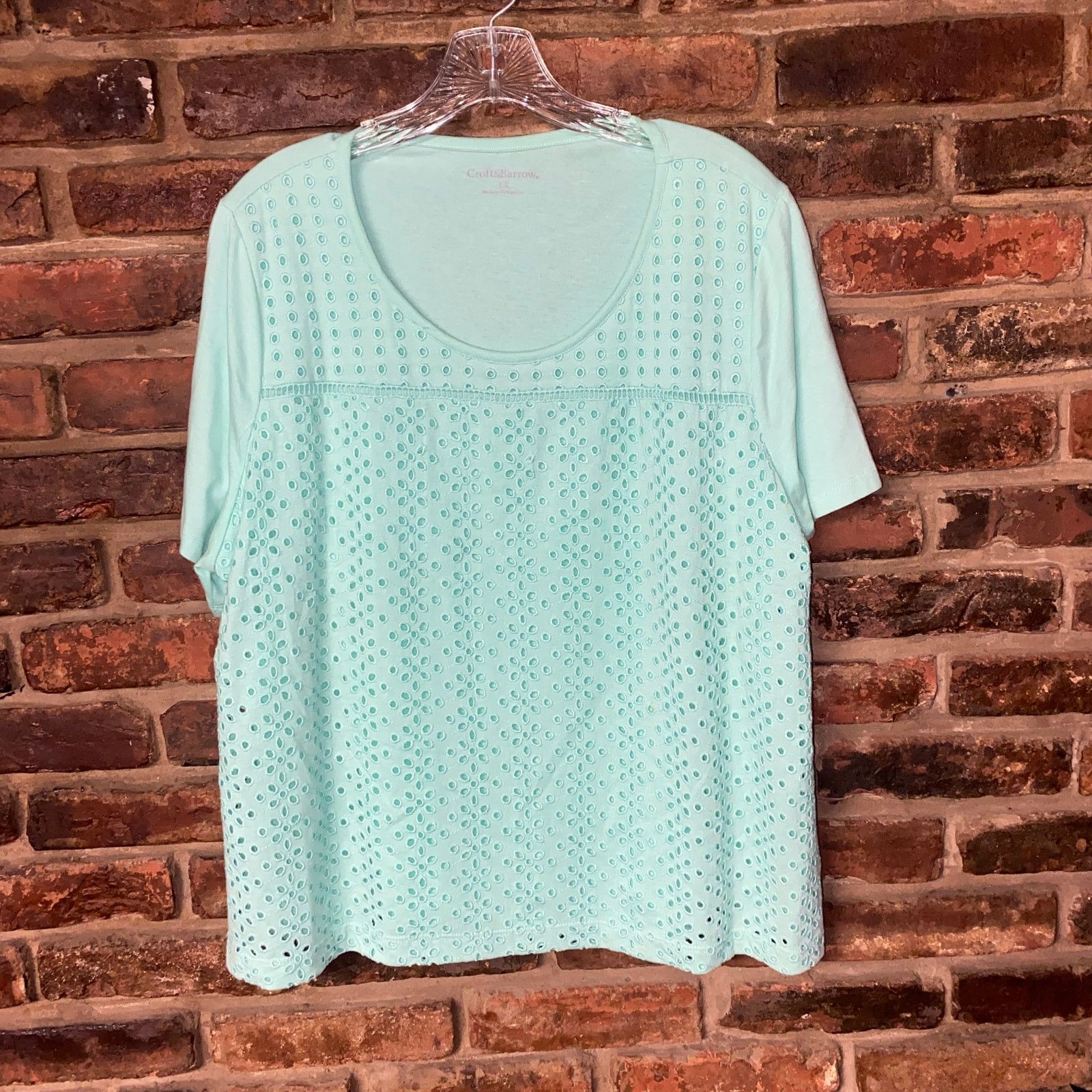 Croft & Barrow Croft & Barrow Aqua Blue Eyelet Embroidered Blouse 1X Size XL / US 12-14 / IT 48-50 - 1 Thumbnail