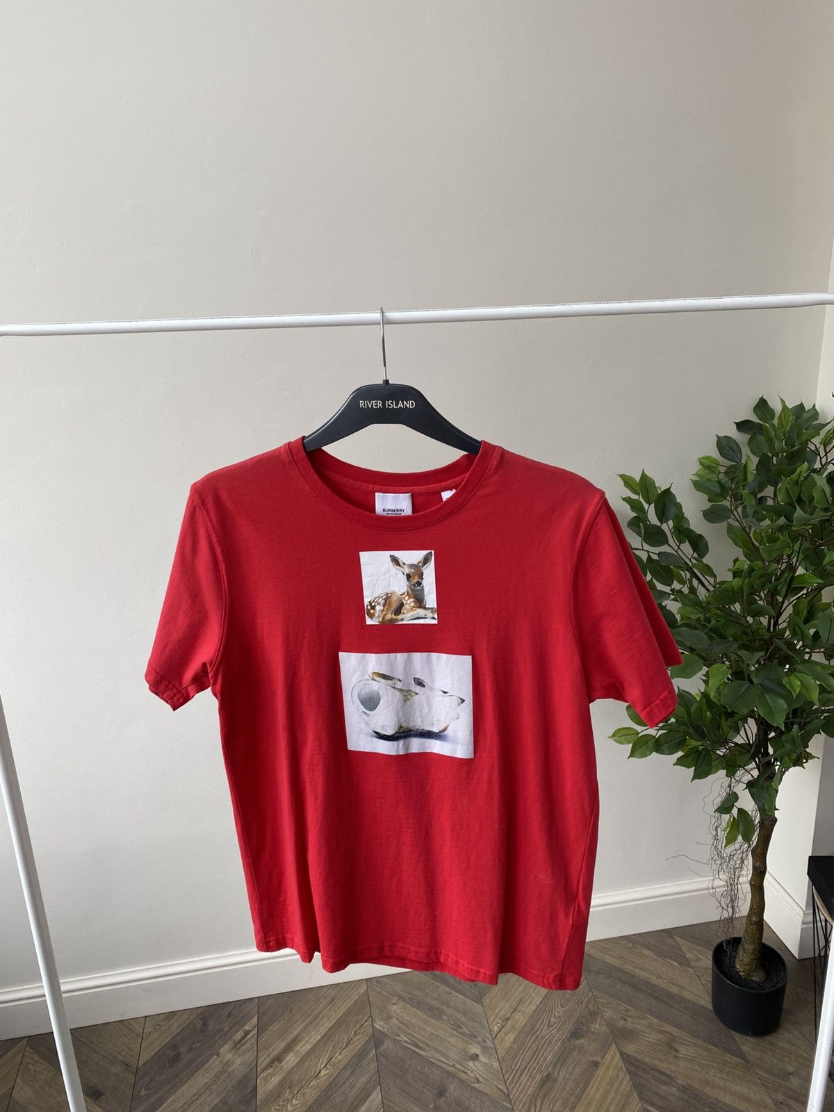 Burberry × Vintage Vintage Burberry Deer Print Short Sleeve T-Shirt Size US S / EU 44-46 / 1 - 5 Thumbnail