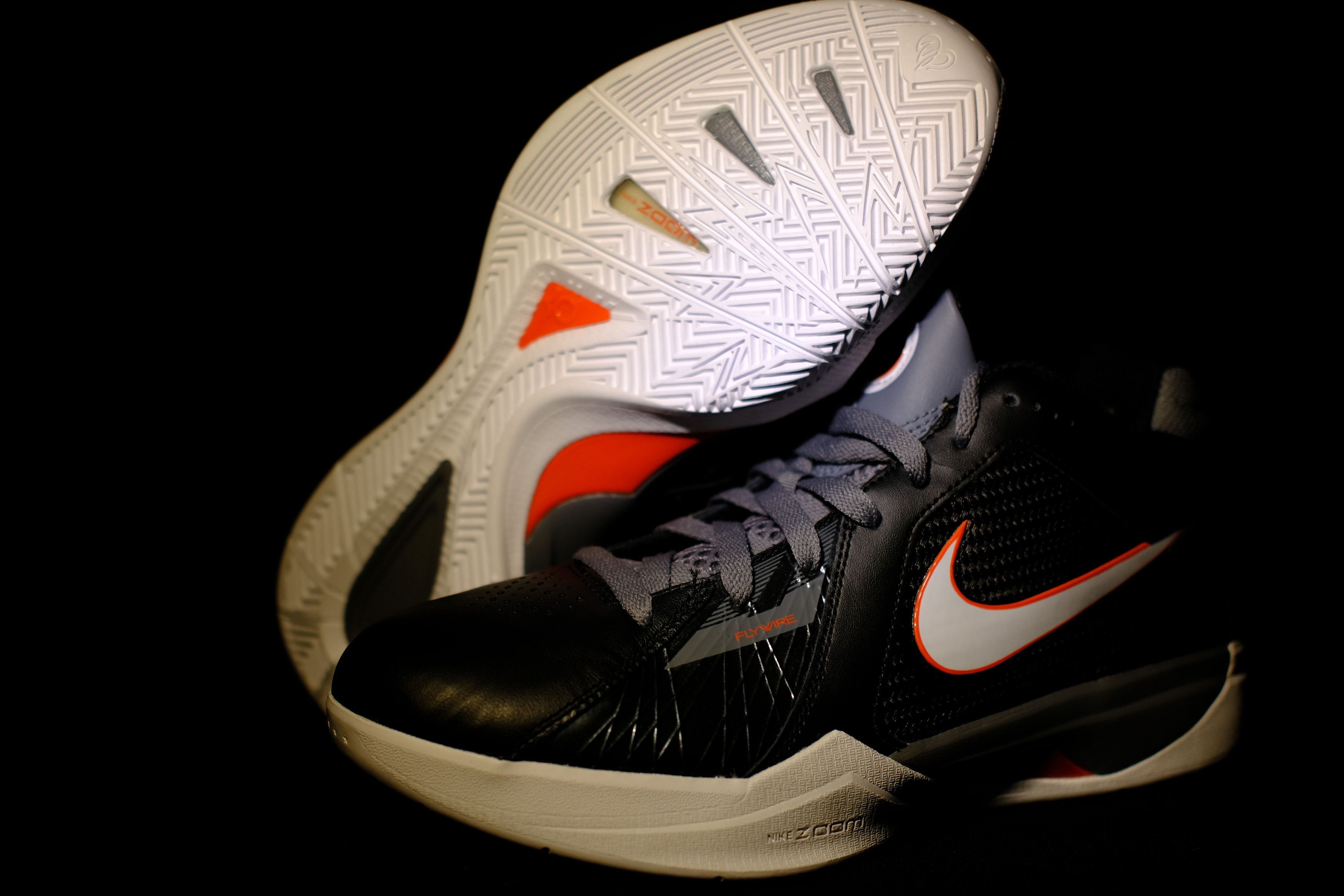 Nike 2010 NIKE Zoom KD 3 Kevin Durant Black Orange Size US 8.5 / EU 41-42 - 4 Thumbnail
