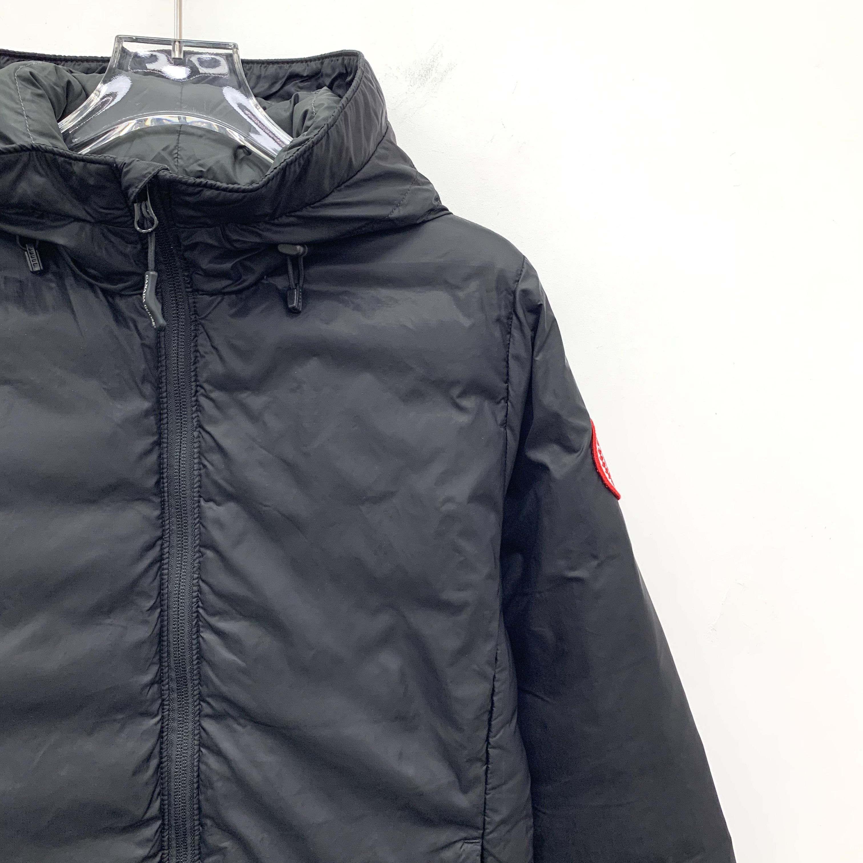 Canada Goose Canada Goose Camp Logo Down Jacket Black (XS) Size US XS / EU 42 / 0 - 6 Thumbnail