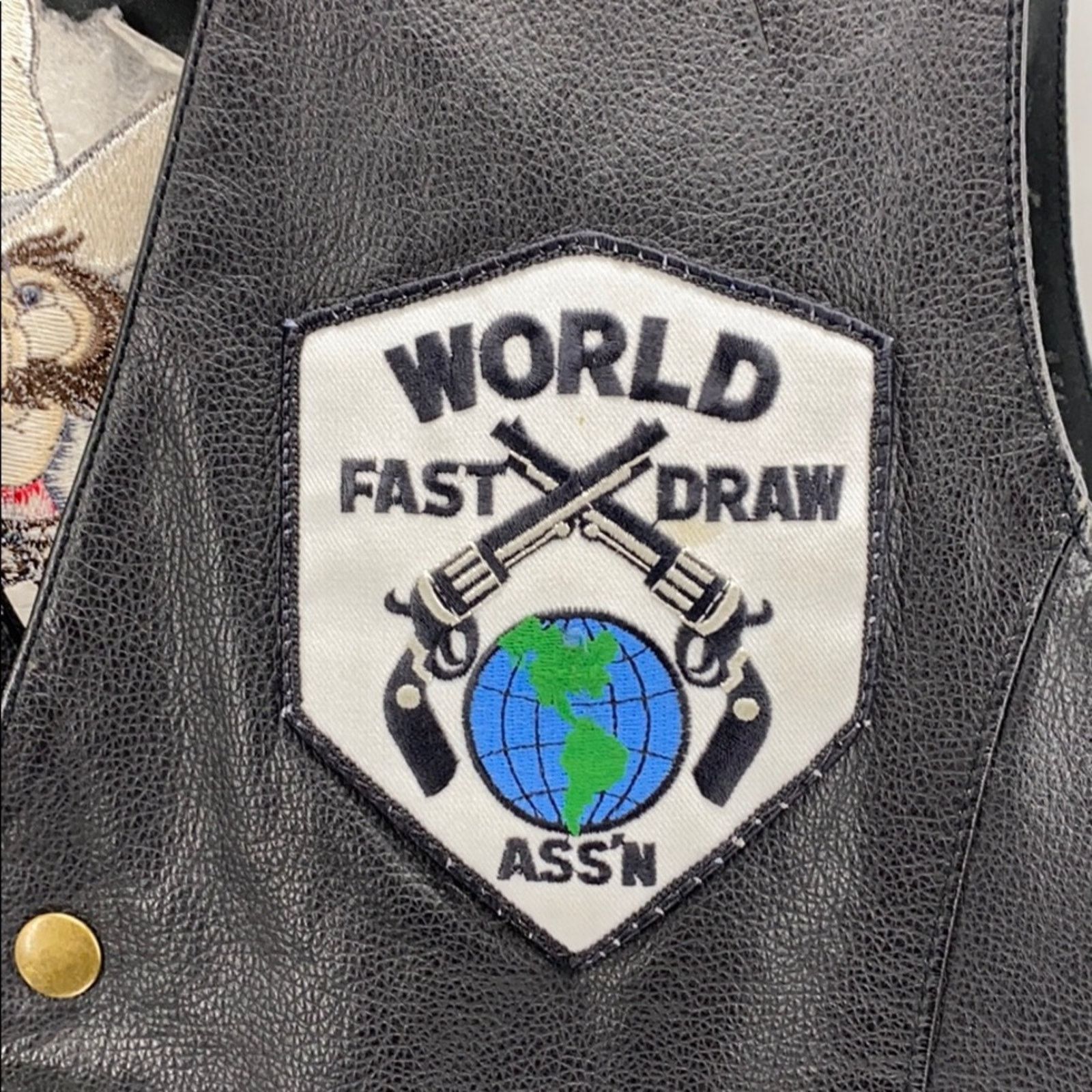 Wilsons Leather Wilsons leather moto vest Great Plains Gun Fighter sz M Size US M / EU 48-50 / 2 - 4 Thumbnail