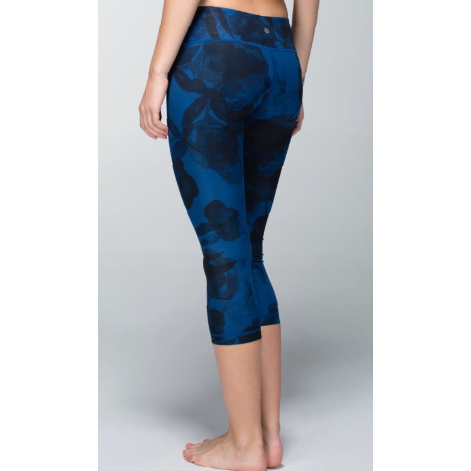 Lululemon Lululemon Wunder Under Pant Full-On Luxtreme Inky Floral Black Inkwell 6 Pant Womens Yoga Slim Skinny 27in 31in Inseam Multicolor 2010-2019 Size 28" / US 6 / IT 42 - 5 Thumbnail
