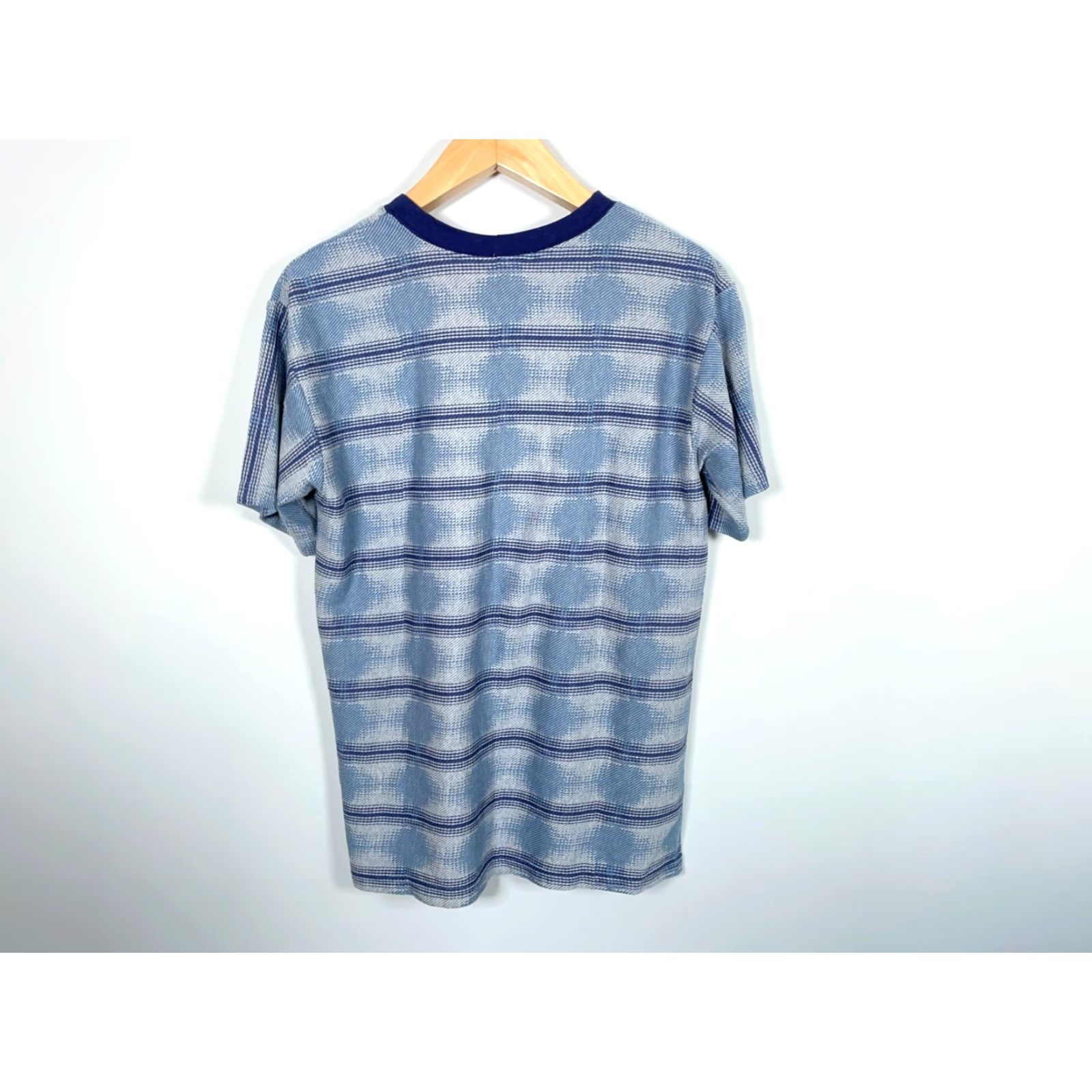 Vintage Vintage 90s Striped T-Shirt Large Blue Geometric Pattern USA Made Striped Size US L / EU 52-54 / 3 - 2 Thumbnail