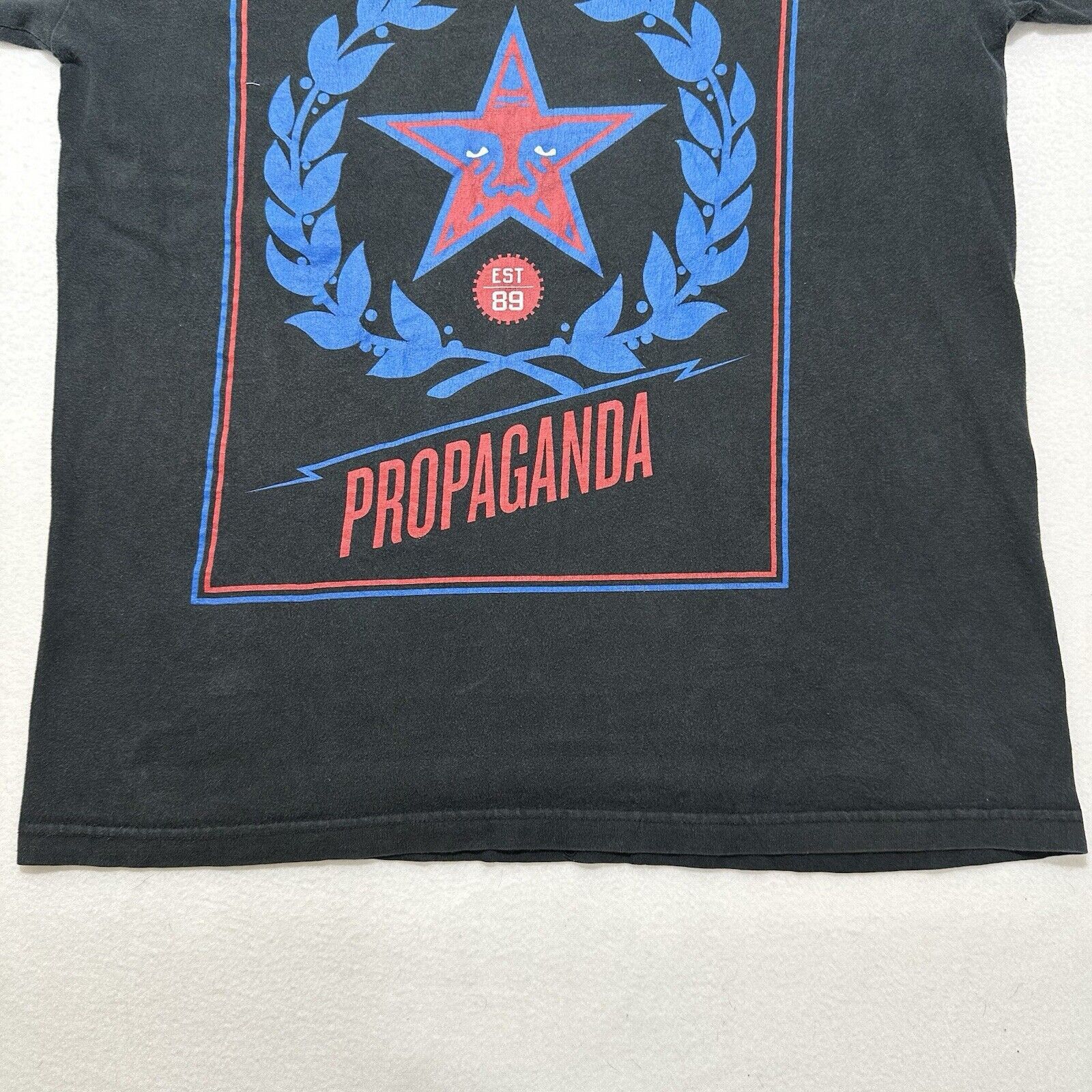 Obey OBEY Large Distressed Graphic T Shirt Star Logo Black Tee Size US L / EU 52-54 / 3 - 7 Thumbnail