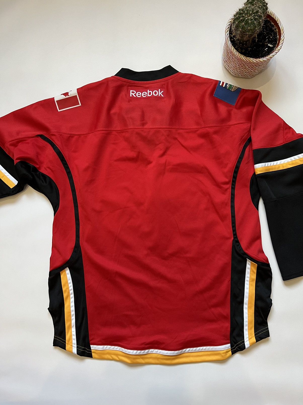 Reebok reebok calgary flames nhl hockey jersey Size US S / EU 44-46 / 1 - 7 Thumbnail