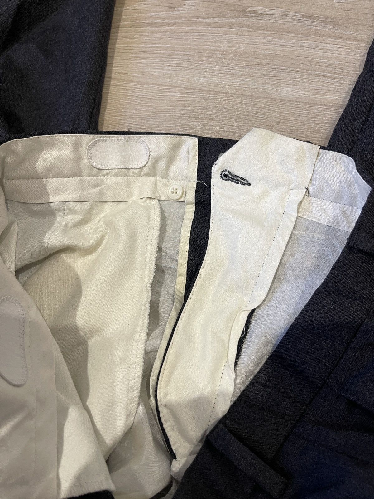 DAKS DAKS London Gray 2-Piece Suit - 100% Pure New Wool Size 38R Size 38R - 24 Thumbnail