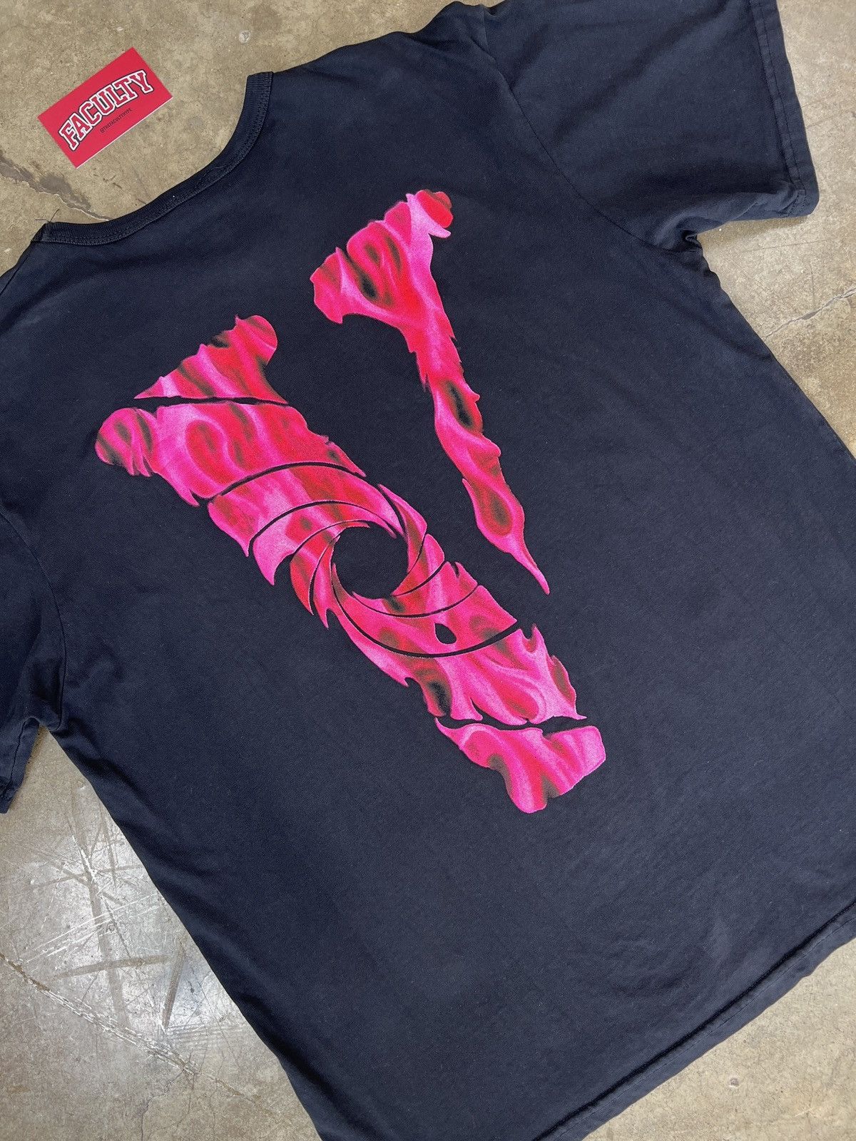Vlone Vlone Vice Tee Large Size US L / EU 52-54 / 3 - 4 Thumbnail