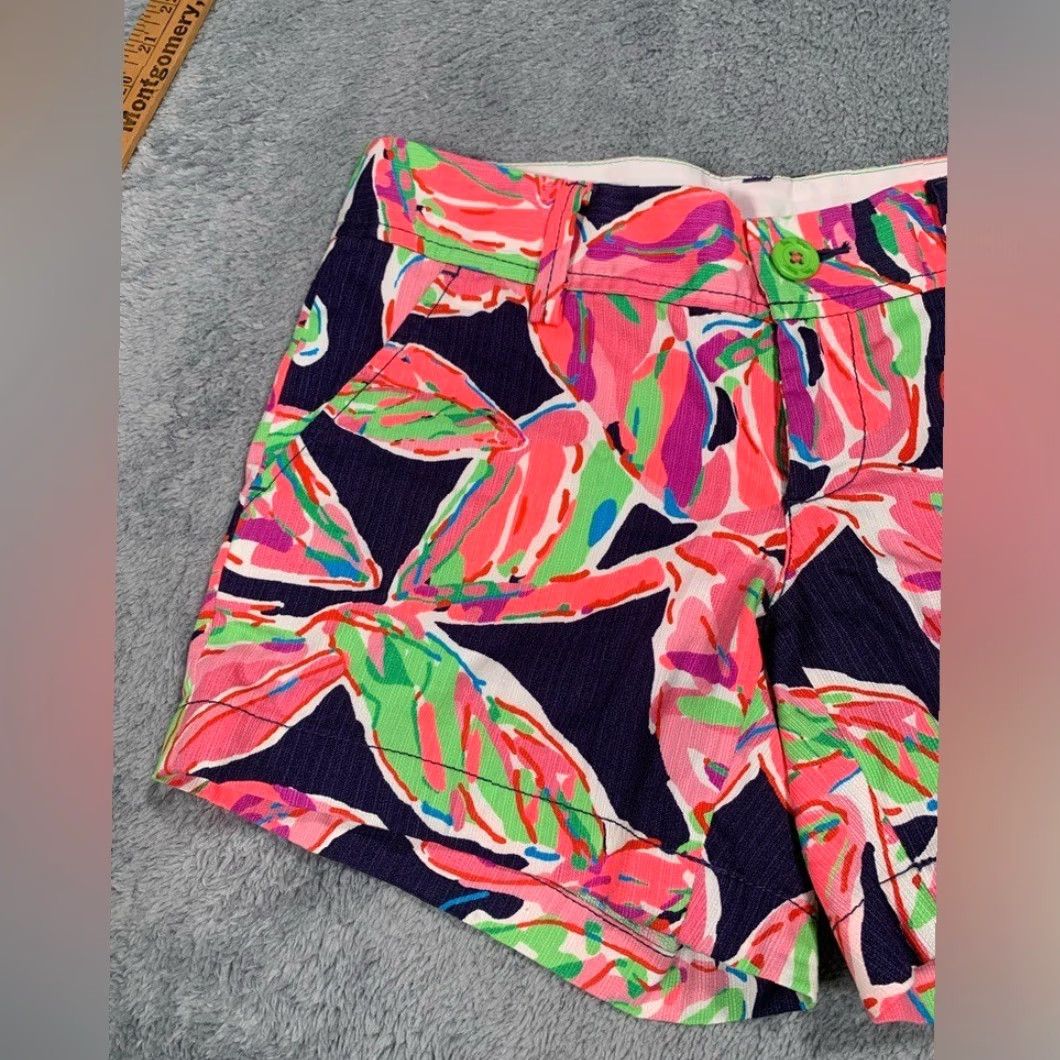 Lilly Pulitzer Lilly Pulitzer Bermuda Women 00 Multicolor Short Leaf Pattern Callahan Short 00 Size 24" / US 00 / IT 34 - 2 Thumbnail