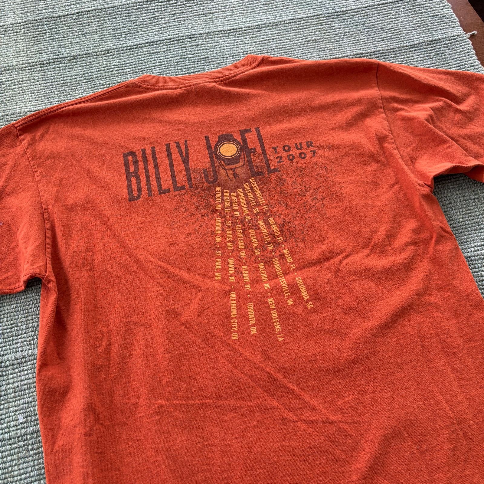 Gildan Vintage 2007 Billy Joel Concert Tee Shirt Sz XL Orange Size US XL / EU 56 / 4 - 3 Thumbnail