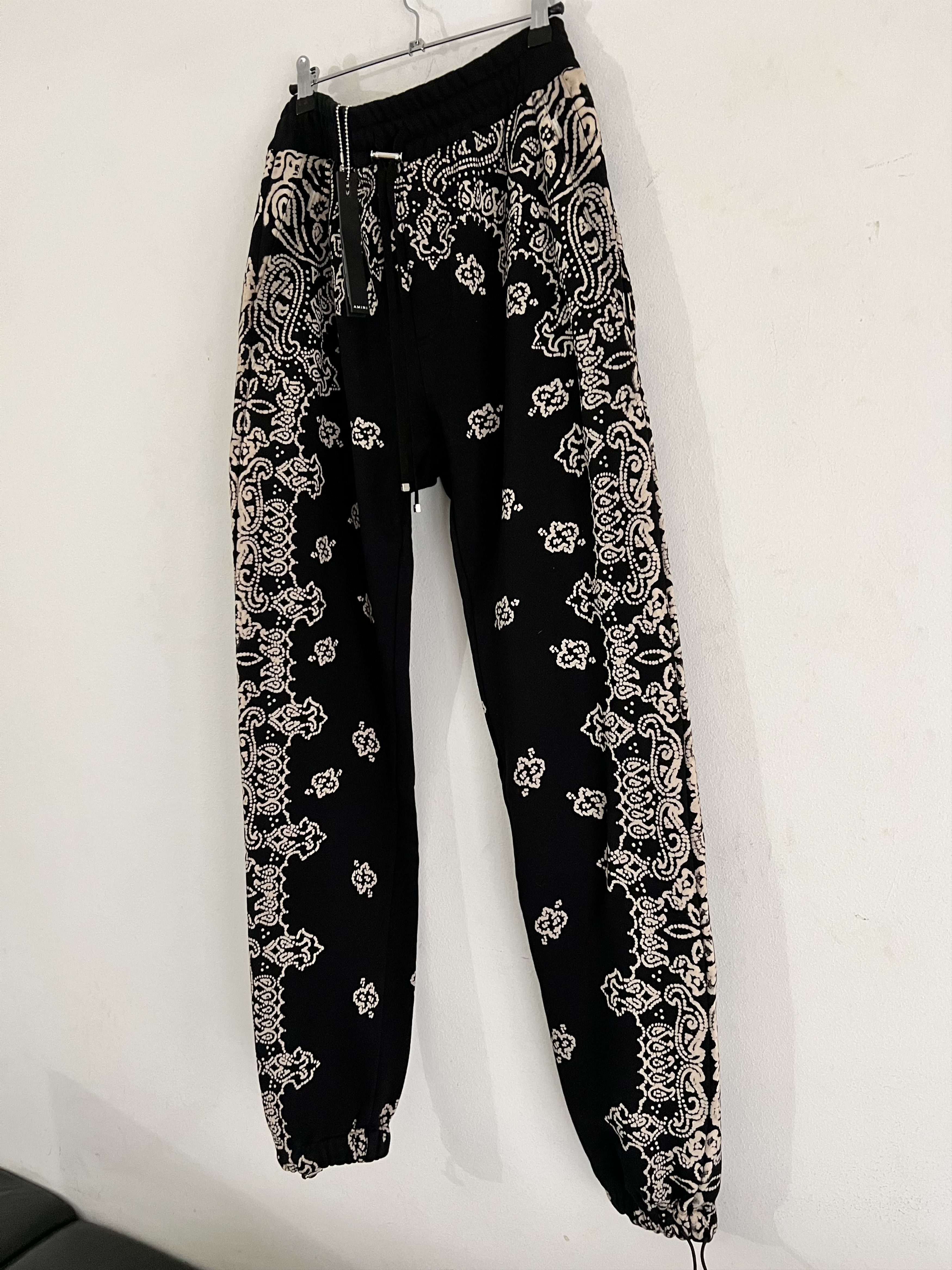 Amiri BNWT Black Bandana Bleach Sweatpants Size US 32 / EU 48 - 5 Thumbnail