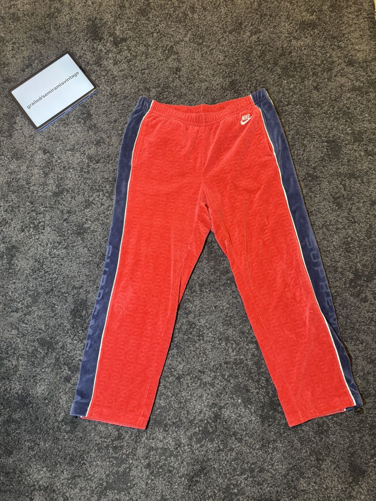 Nike × Supreme Nike x Supreme Velour Track Pant Red Size US 32 / EU 48 - 1 Thumbnail