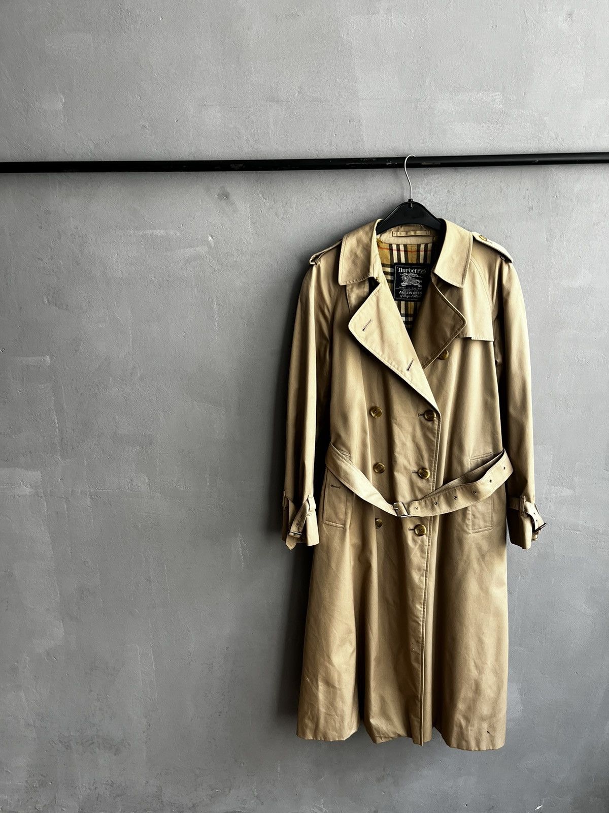 Burberry × Burberry Prorsum × Vintage Vintage Burberry trench coat Size US M / EU 48-50 / 2 - 7 Thumbnail