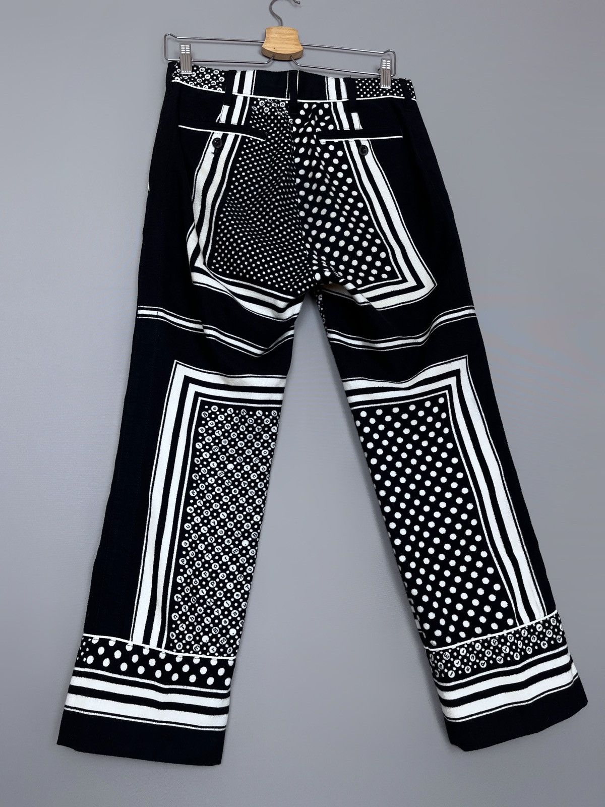 Designer × Japanese Brand × Sacai Rare SACAI AW 16 Cropped Printed Japanese Pants Size US 29 - 3 Thumbnail
