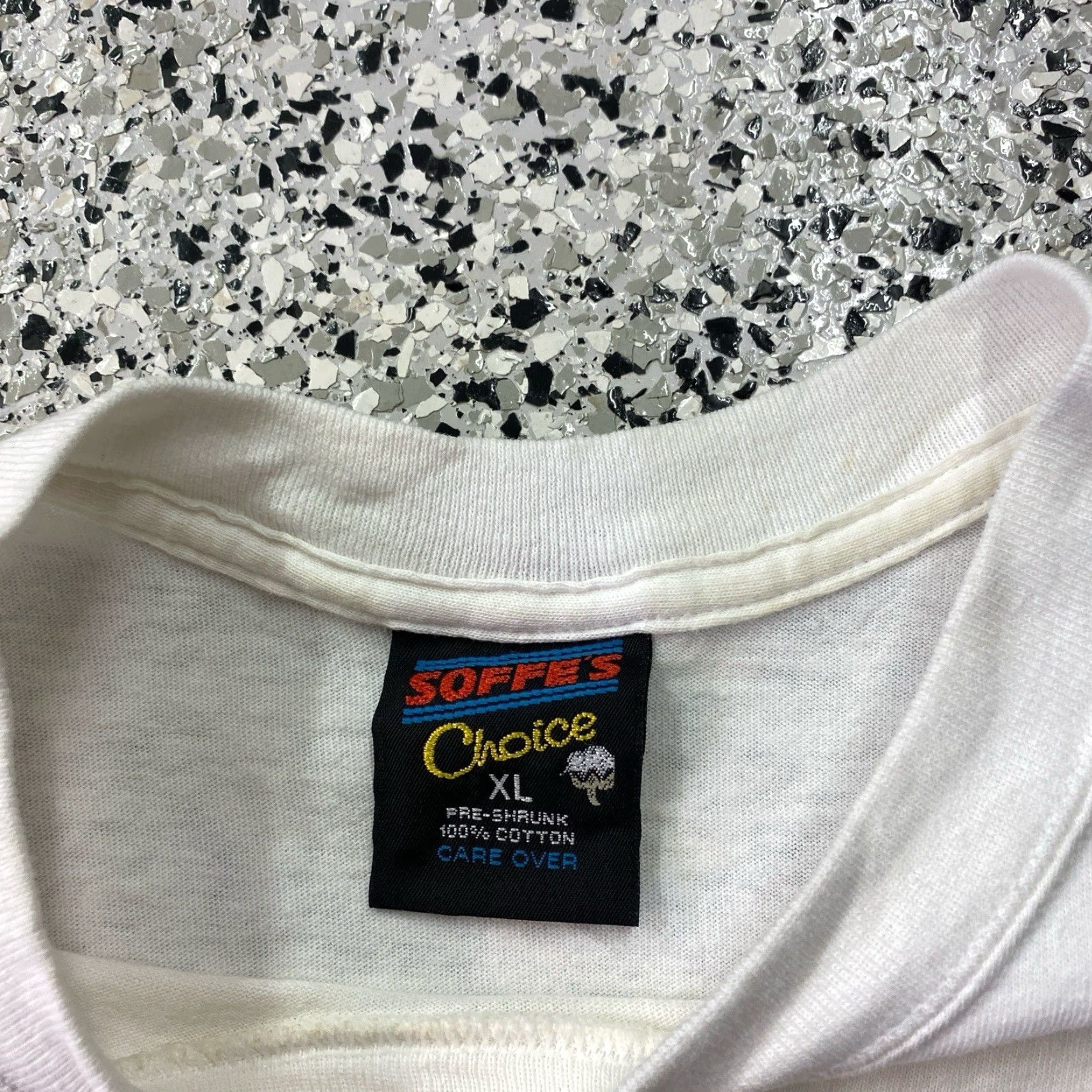 Soffe VINTAGE Soffee USMC Shirt Men’s XL Single Stitch Crew Neck Short Sleeve White 90s Grunge Marines Big Dawg Mens Size US XL / EU 56 / 4 - 2 Thumbnail