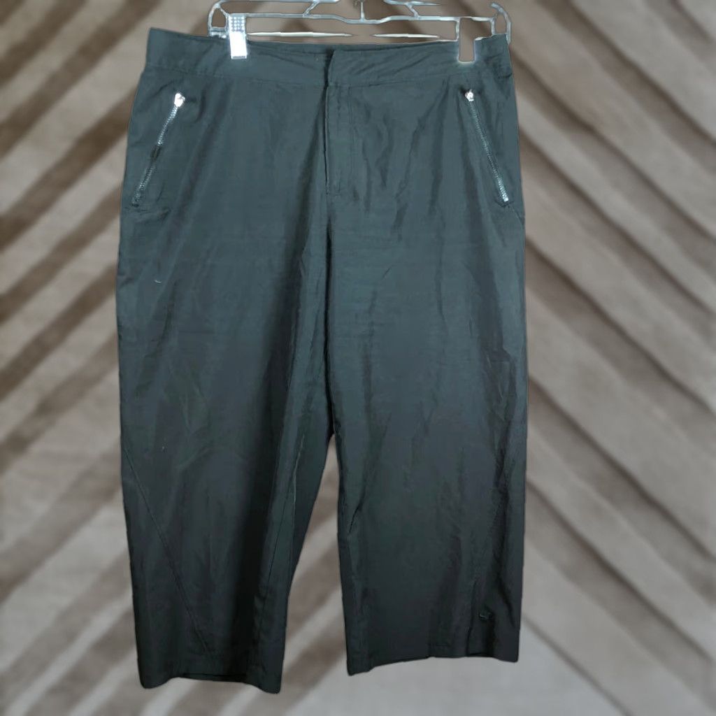Champion Champion Pants Women Black Capri Athletic Lounge Casual Medium Size 32" / US 10 / IT 46 - 1 Thumbnail