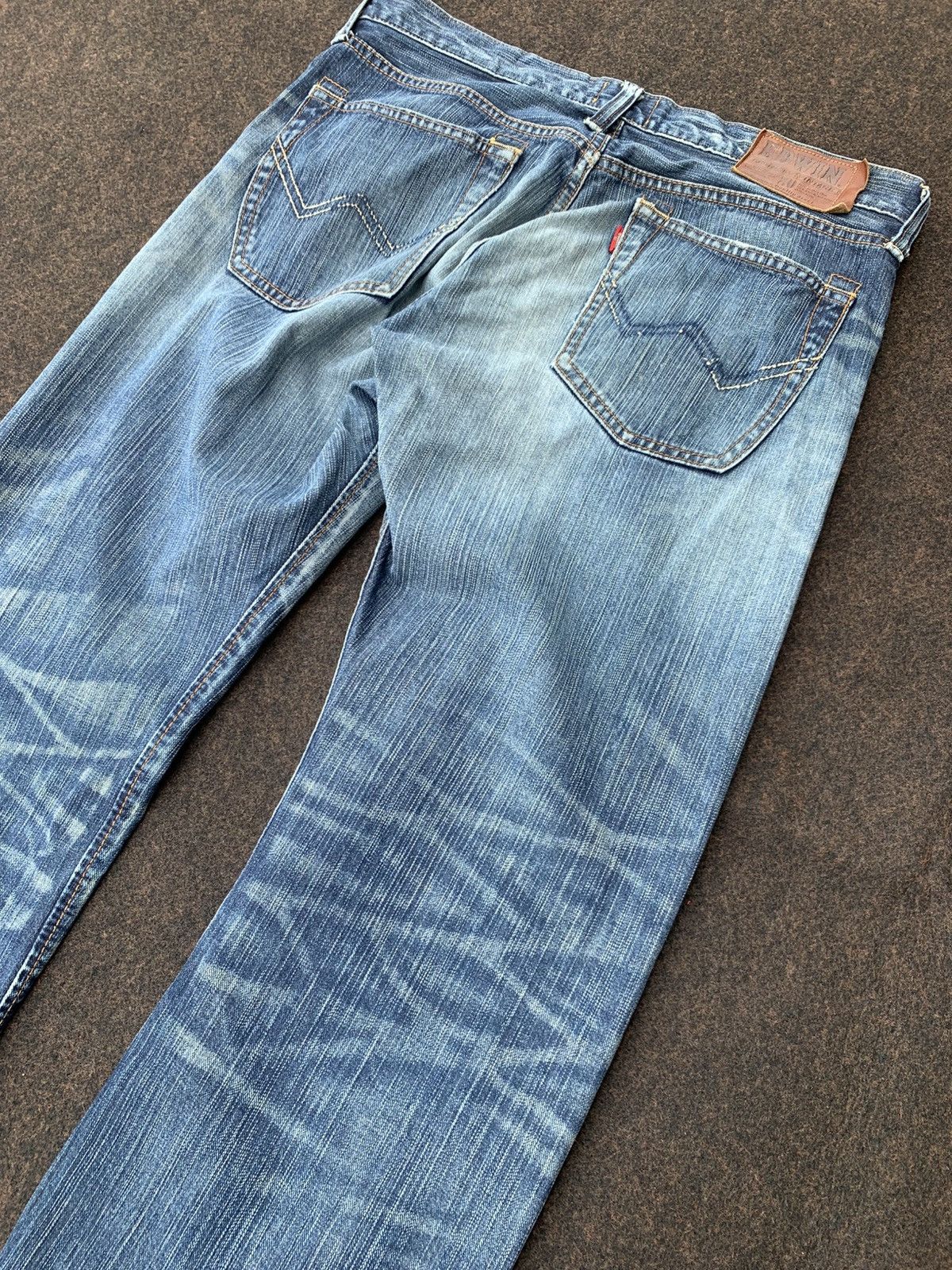 Edwin DISTRESSED EDWIN XV VINTAGE NICE FADE. Size US 35 - 8 Thumbnail