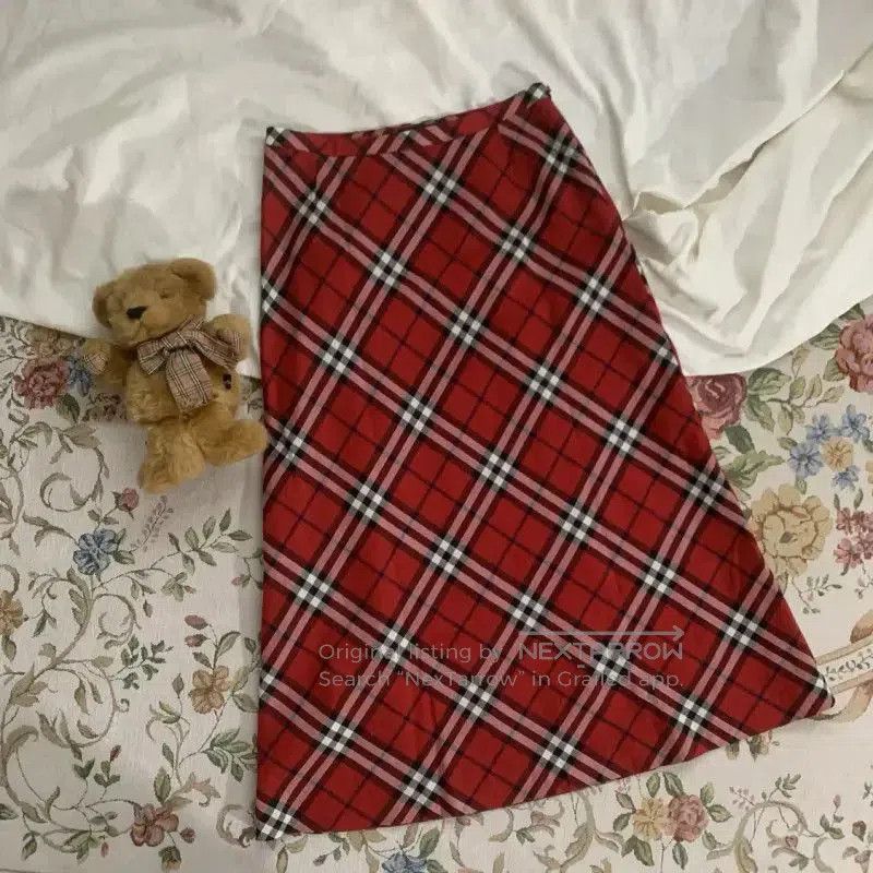 Burberry Burberry Red Wool Check Long Skirt. Size 27" / US 4 / IT 40 - 1 Thumbnail