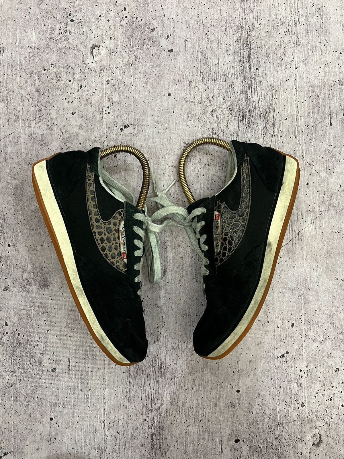 Diesel 🩸RARE🩸Diesel Vintage Women Sneakers Y2K Size US 7.5 / IT 37.5 - 3 Thumbnail