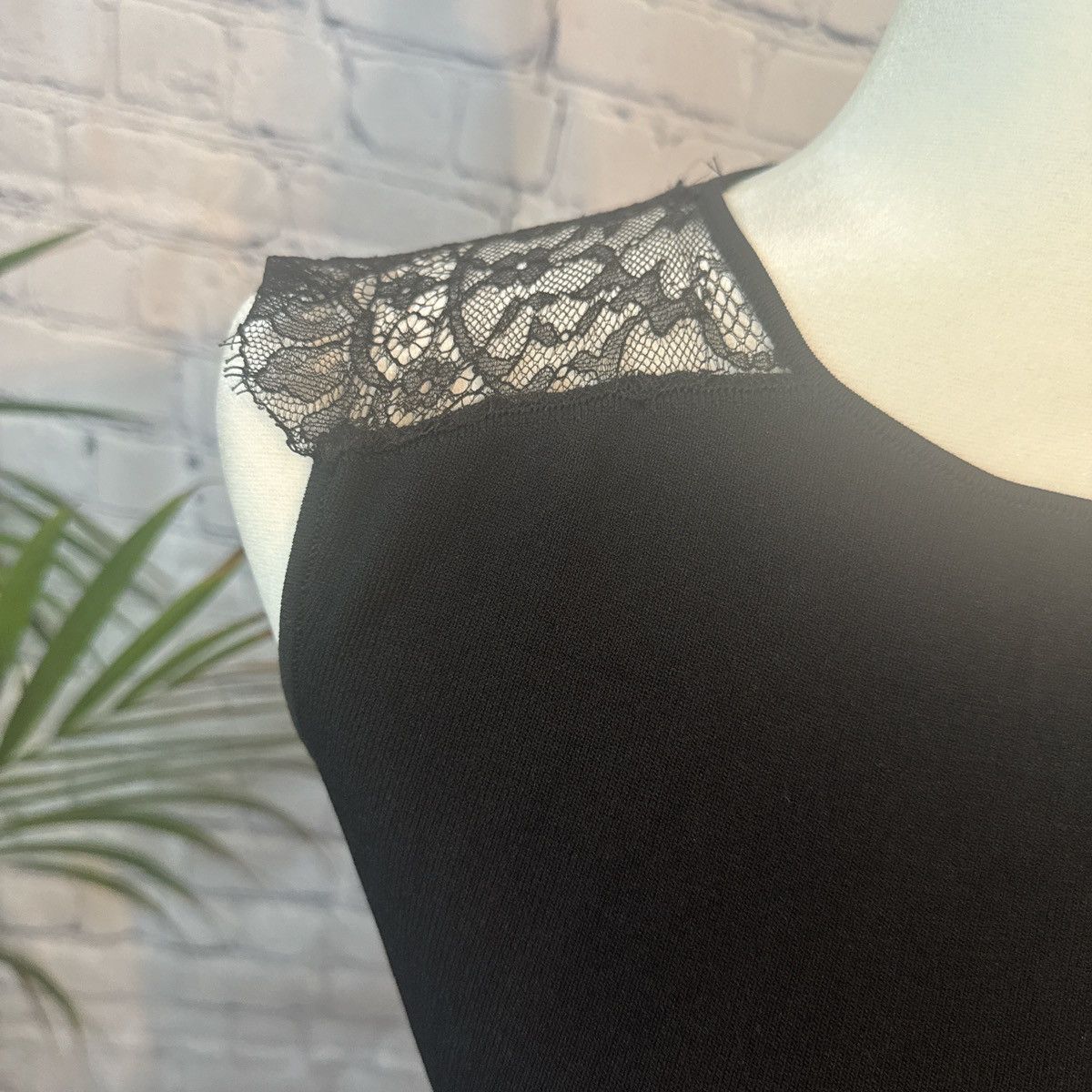 Zara ZARA knit black dress with lace accents Size S / US 4 / IT 40 - 9 Thumbnail