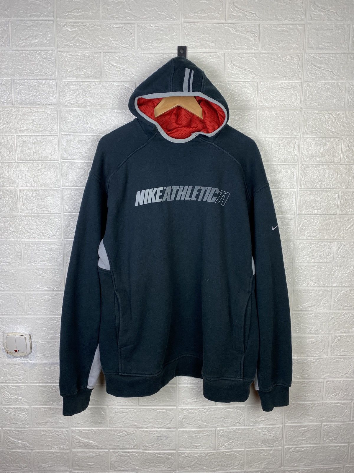 Nike × Vintage Vintage Nike Athletic 71 Hoodie Logo Size L Size US L / EU 52-54 / 3 - 1 Thumbnail