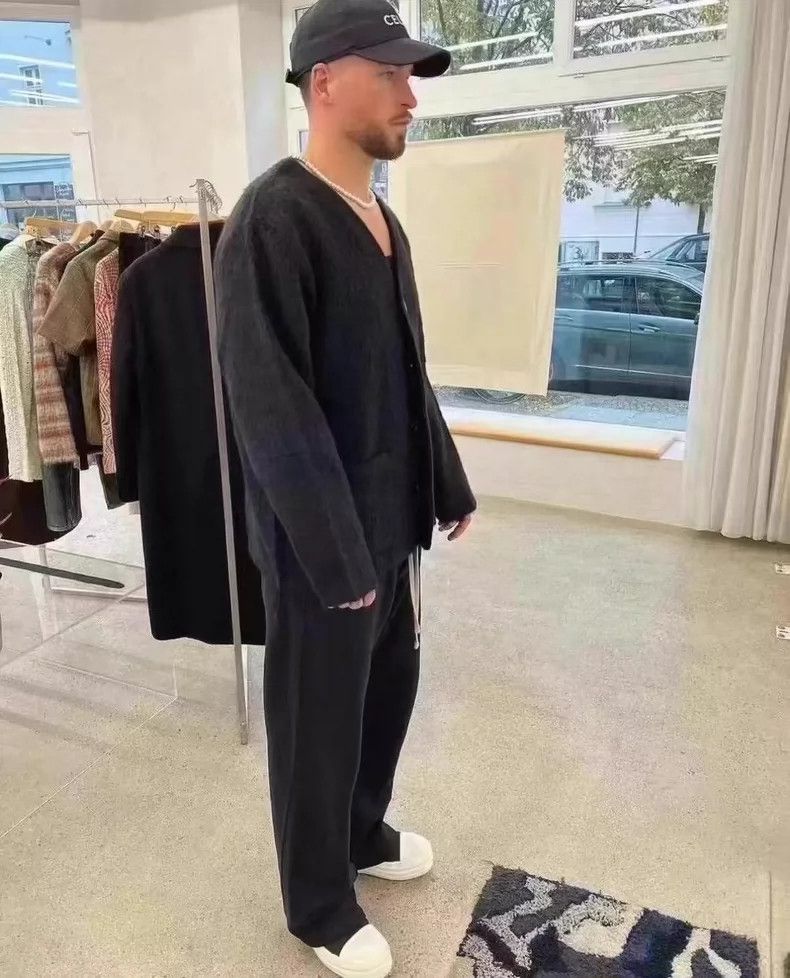 Rick Owens Rick Owens size L Black cotton trousers that don't fall off Size US 28 / EU 44 - 5 Thumbnail